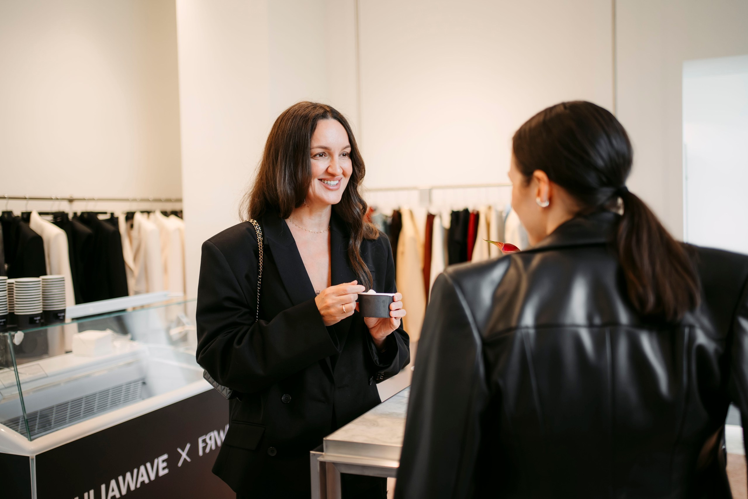 YULIAWAVE х FRWL. Саша Копылов, фотограф в Казани