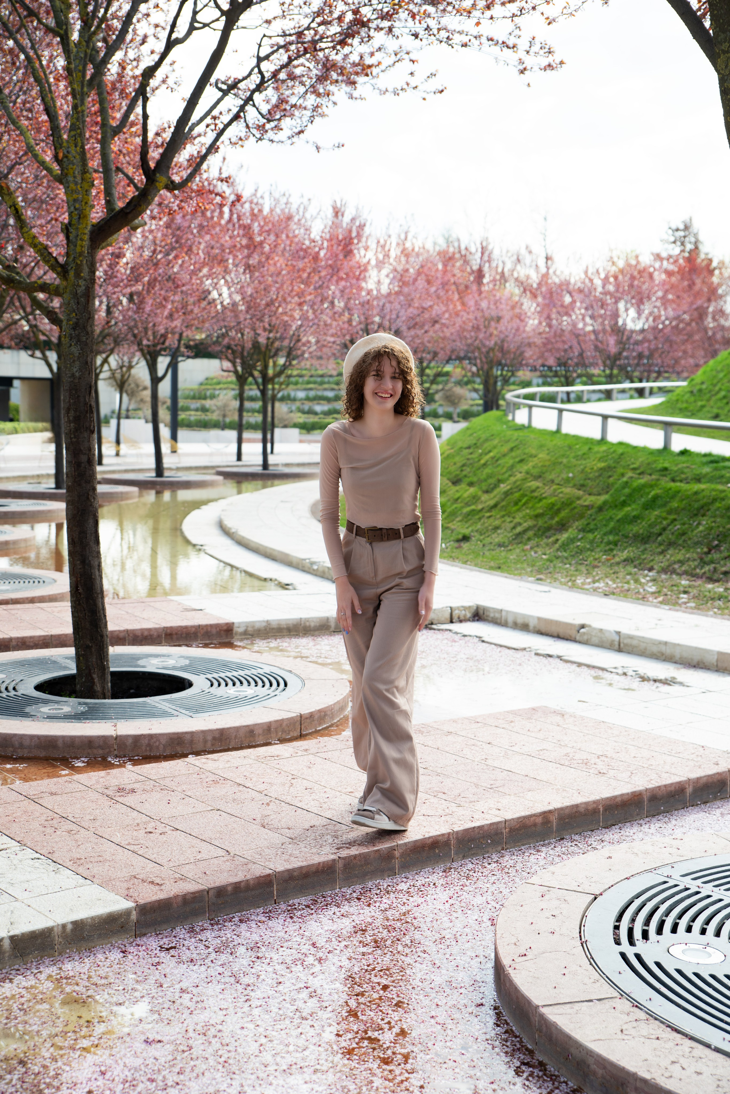 Фотодень в «Галицком» с цветущей вишней. Фотограф в Краснодаре Анна Карелина