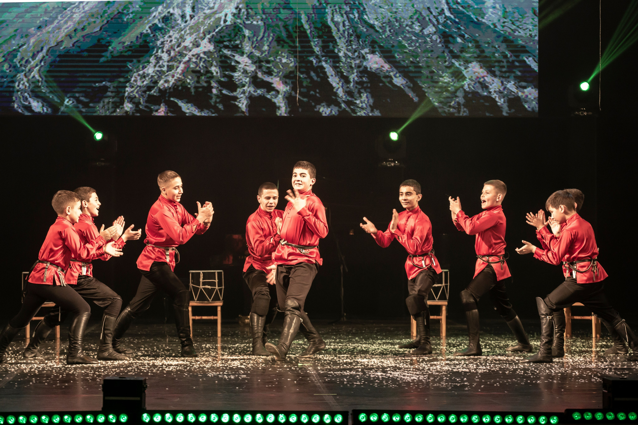 Закрытие года семьи в Сочи Зимний театр. Фотограф в Сочи Юрий Шептаев