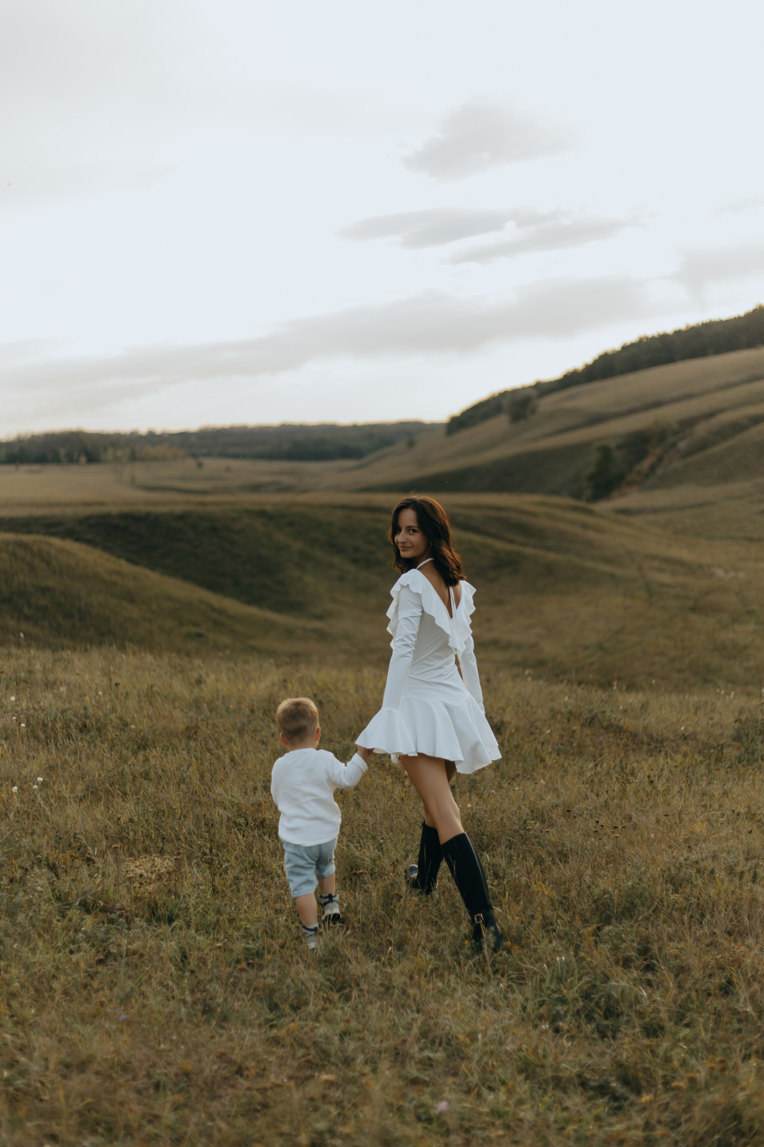 В полях. Фотограф в Белгороде Анастасия Веленгурская
