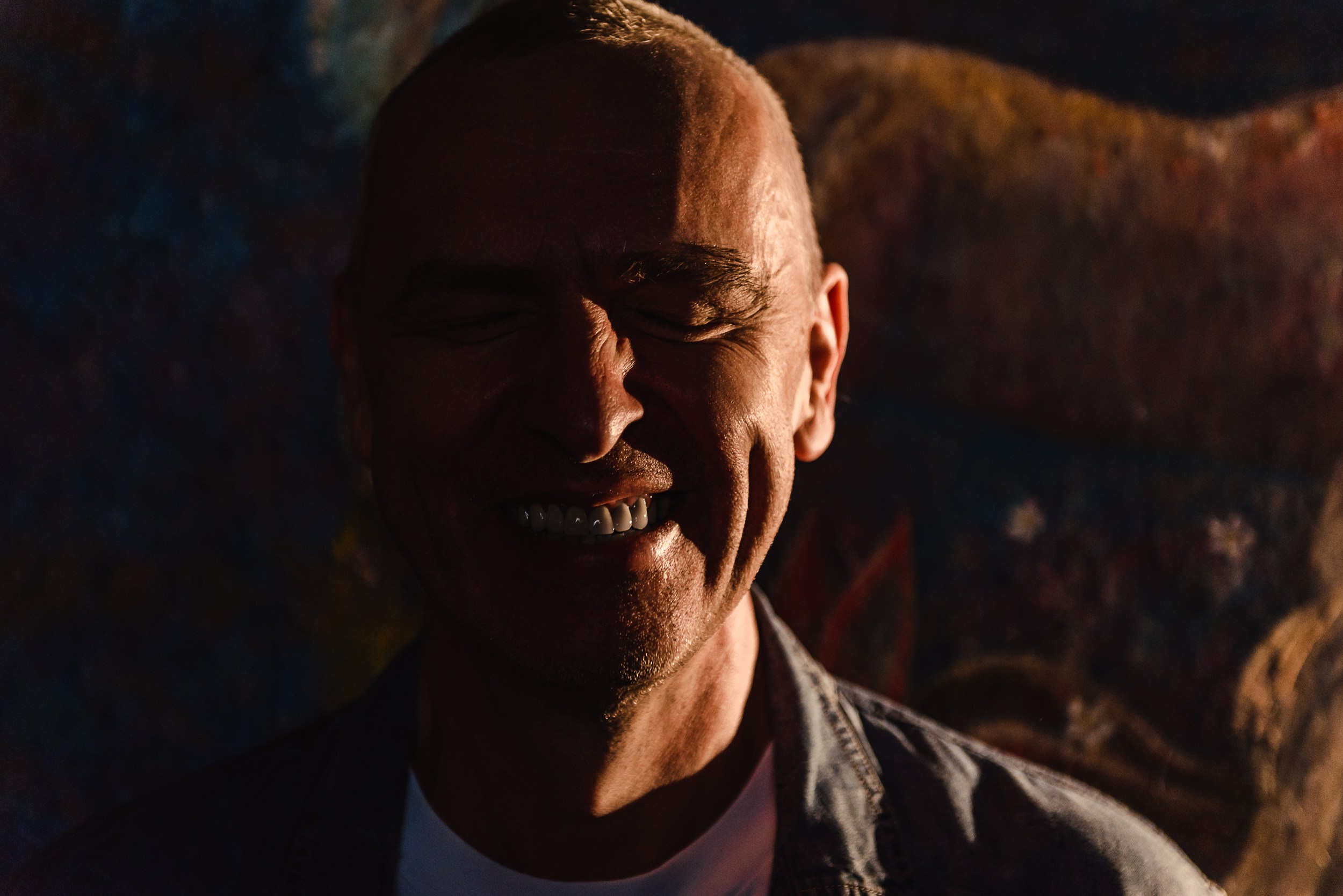 Квартира с картинами. Алиса, Андрей и их пушистая семья. Семейный Фотограф в Москве Ирина Хохлова