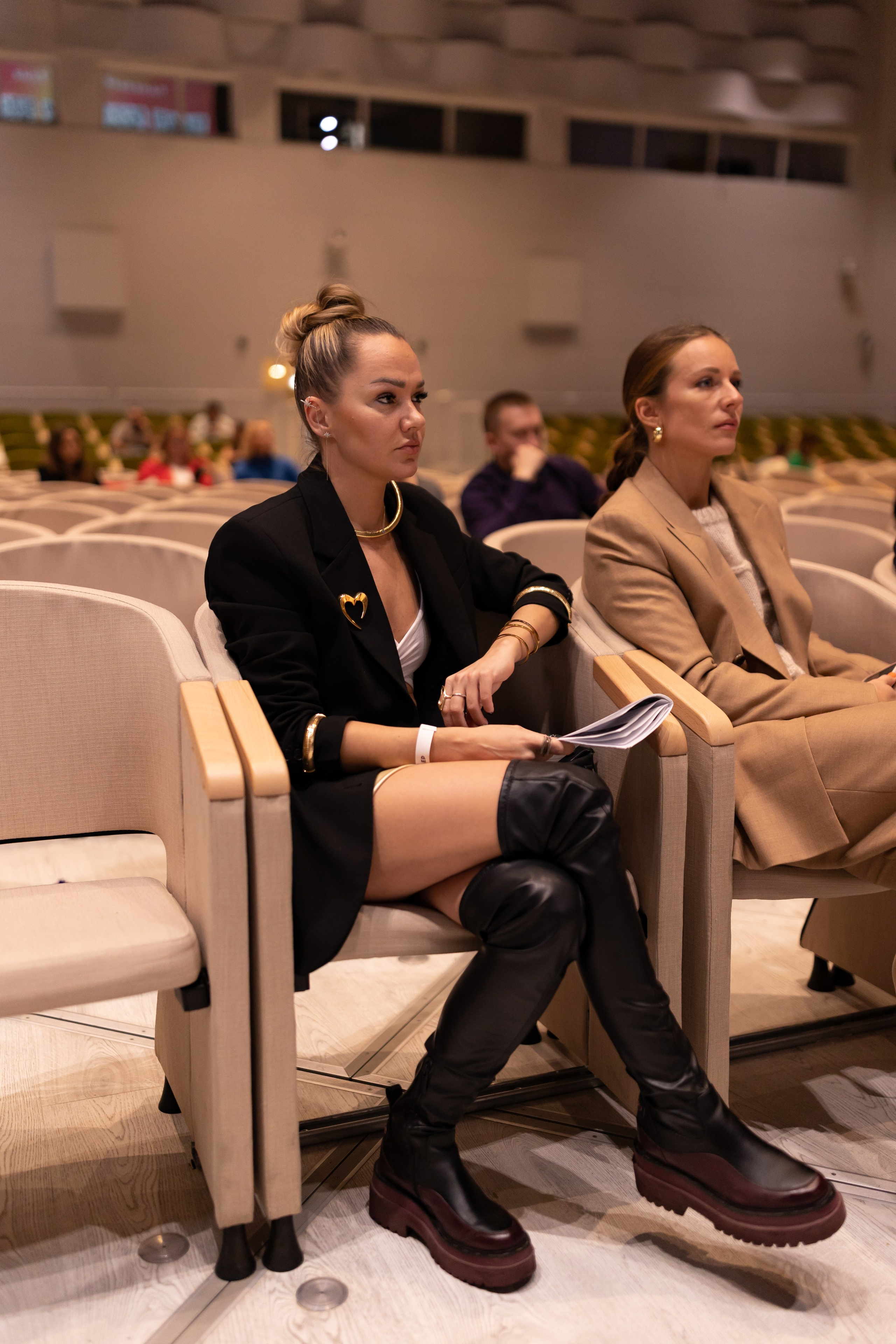 Только суть ЛИДЕР (Сколково). Сказочный фотограф для Вас и Вашей семьи