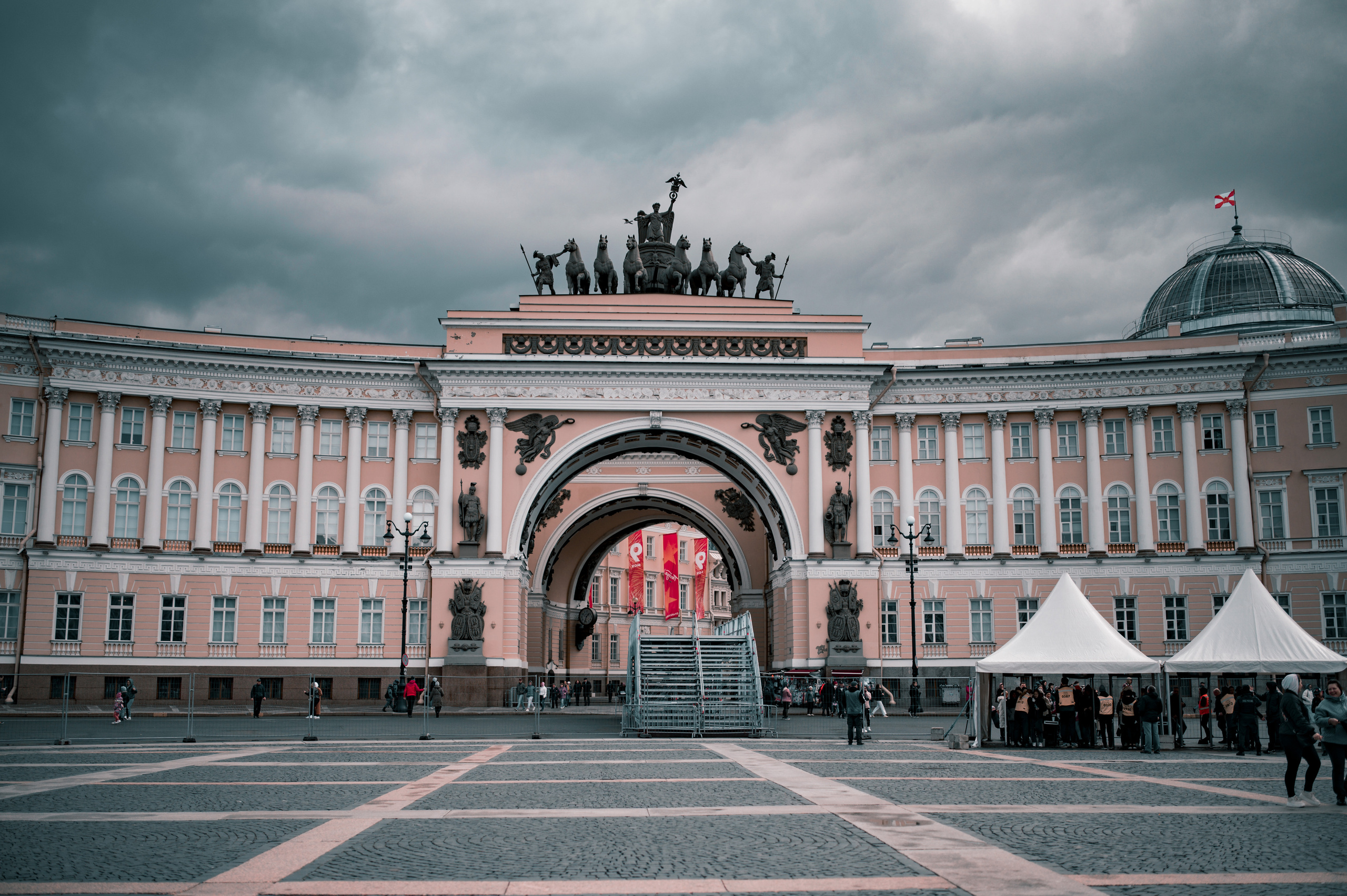Прогулка по прекрасному Питеру. Vadim Nevenglovskii Фотограф в разных жанрах