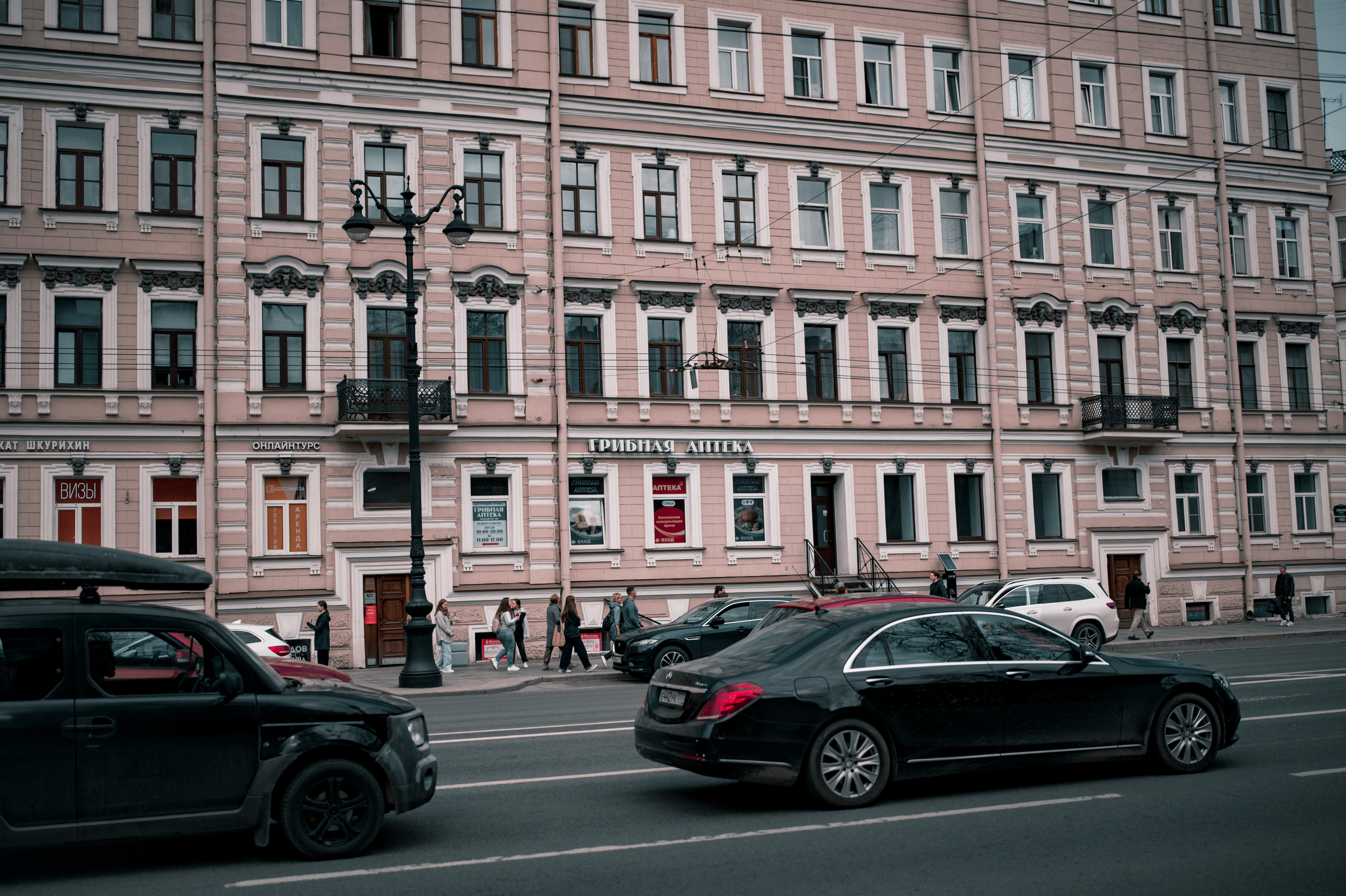 Прогулка по прекрасному Питеру, день первый. Vadim Nevenglovskii Фотограф в разных жанрах