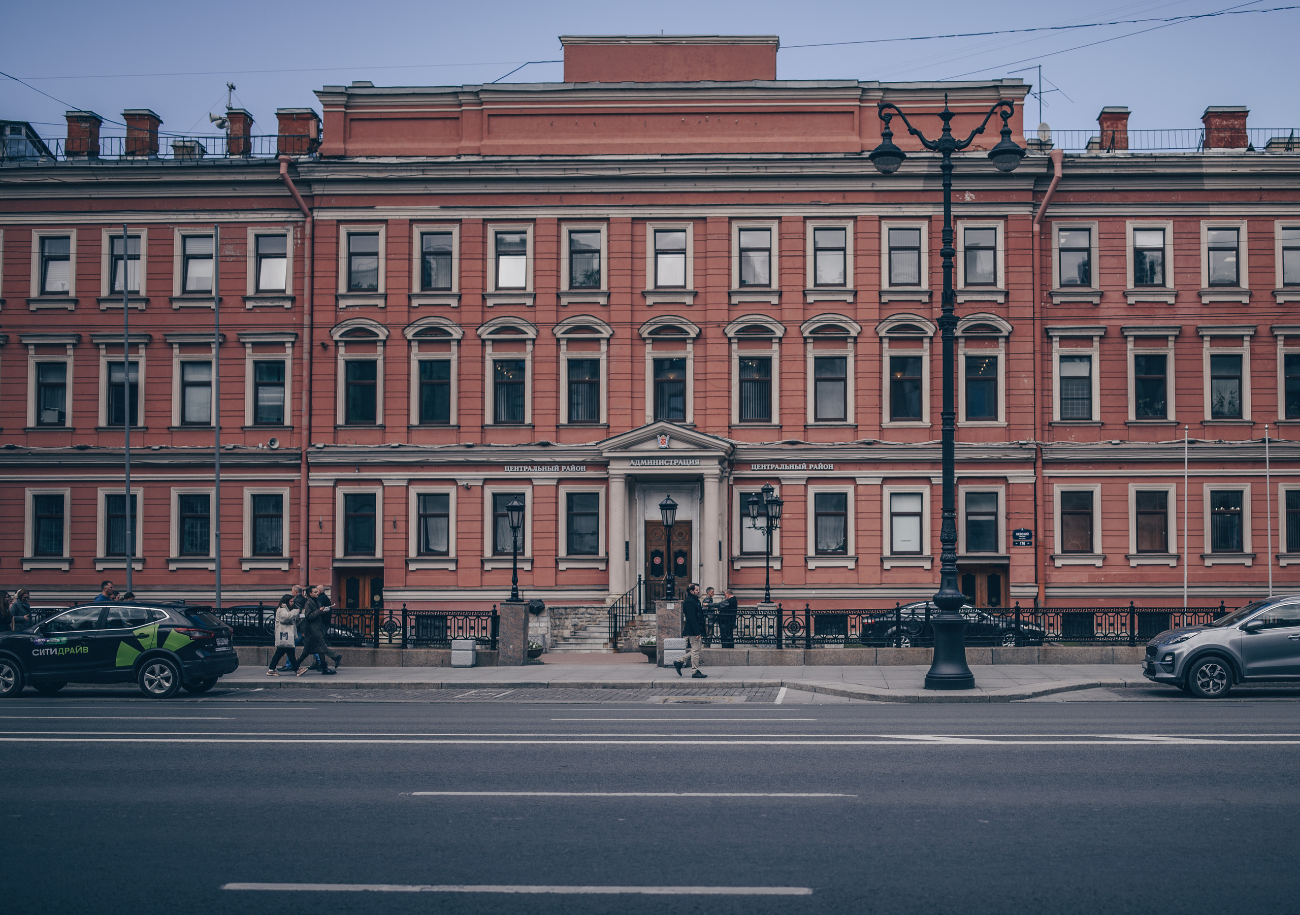 Прогулка по прекрасному Питеру, день первый. Vadim Nevenglovskii Фотограф в разных жанрах