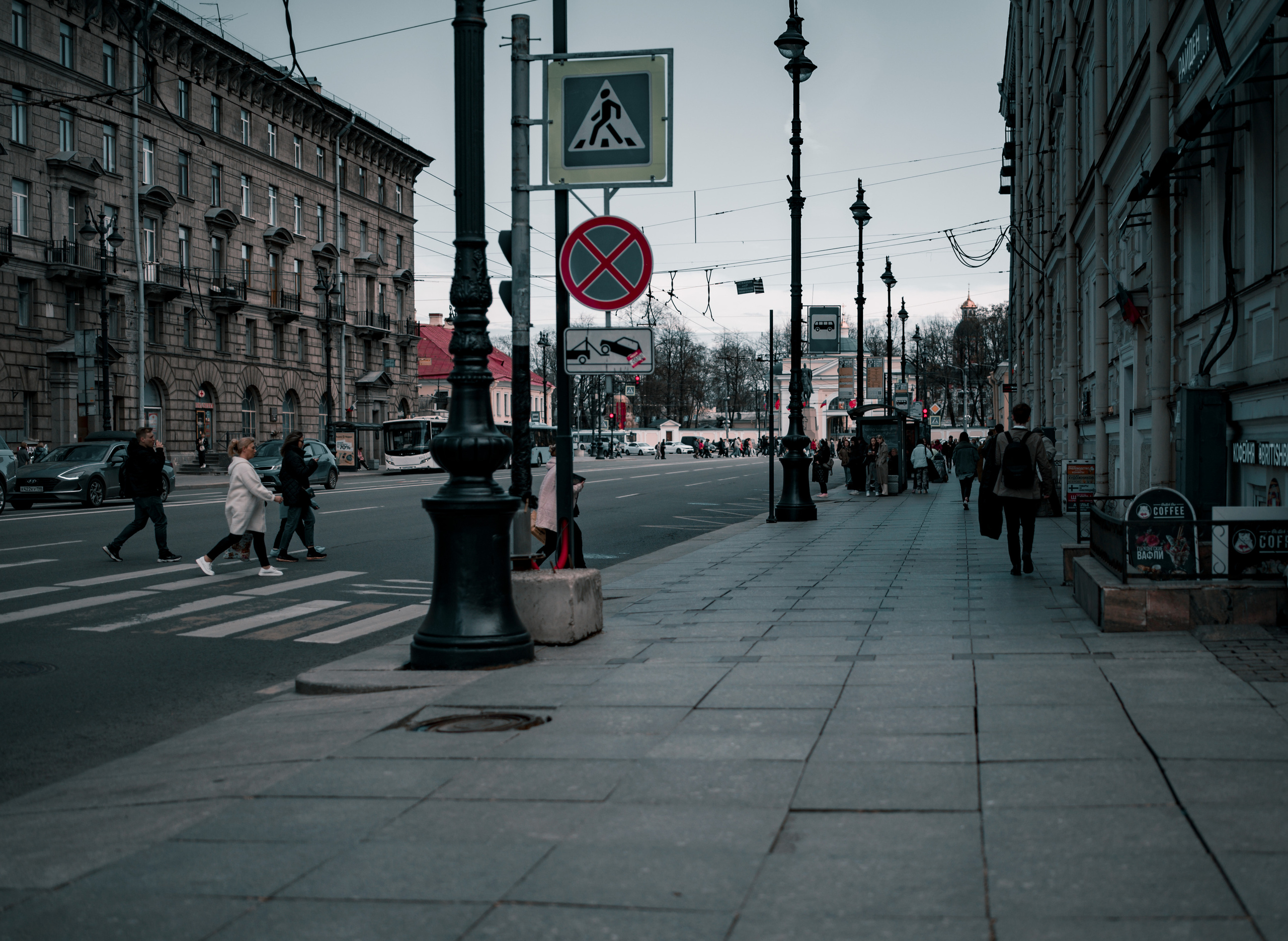 Прогулка по прекрасному Питеру, день первый. Vadim Nevenglovskii Фотограф в разных жанрах