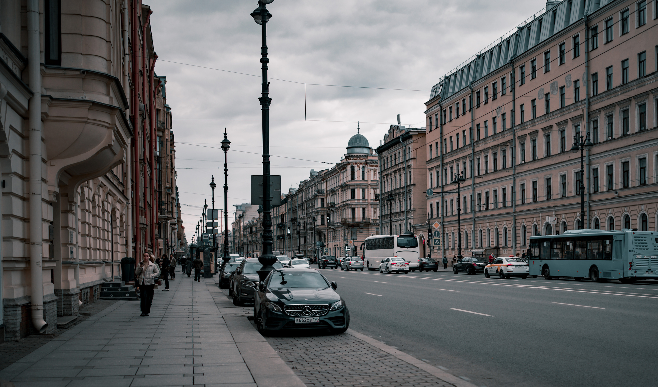 Прогулка по прекрасному Питеру, день первый. Vadim Nevenglovskii Фотограф в разных жанрах