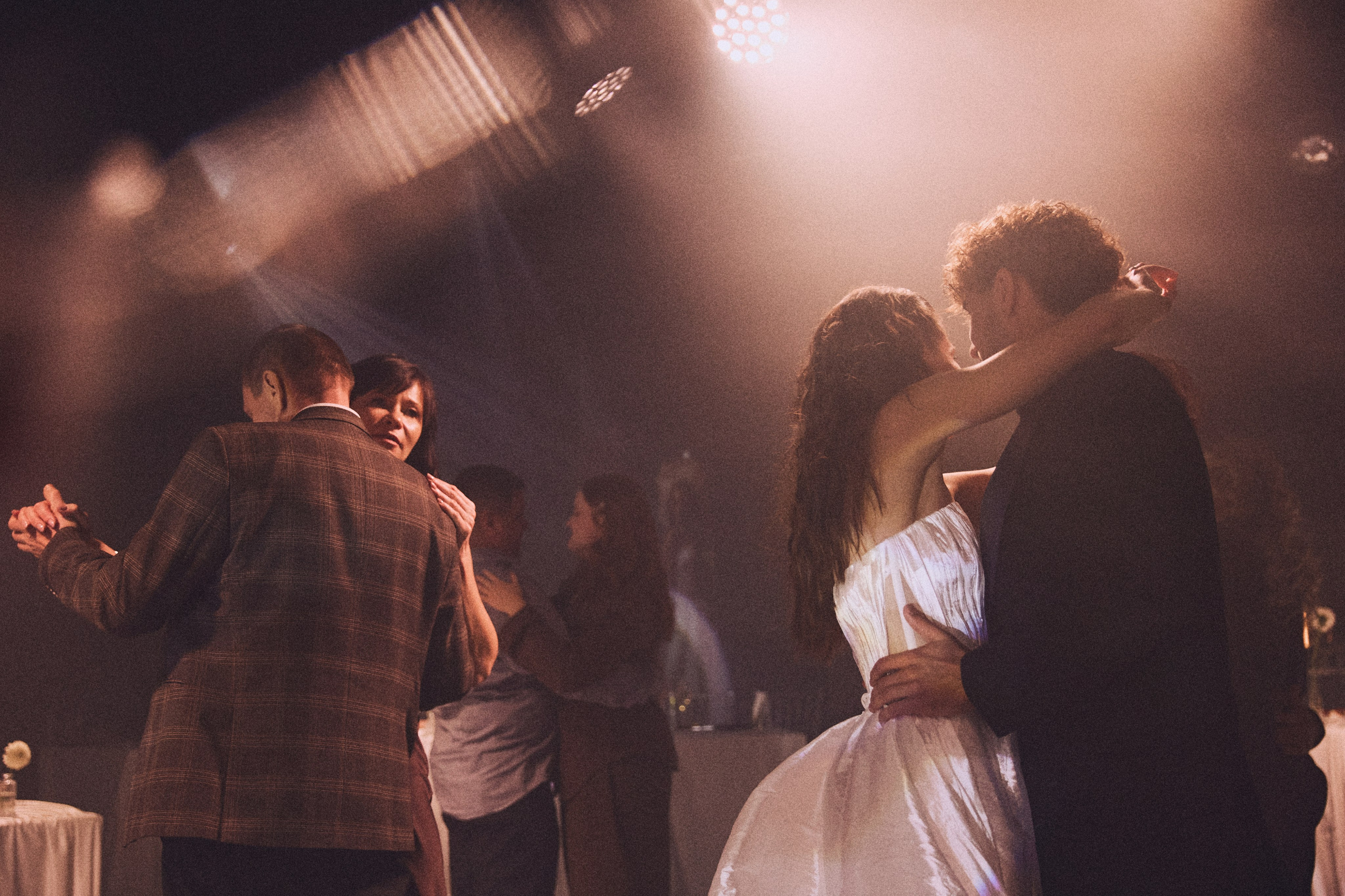 VIBE&VELVET. Дмитрий Мазуркевич: Профессиональный Репортажный Фотограф