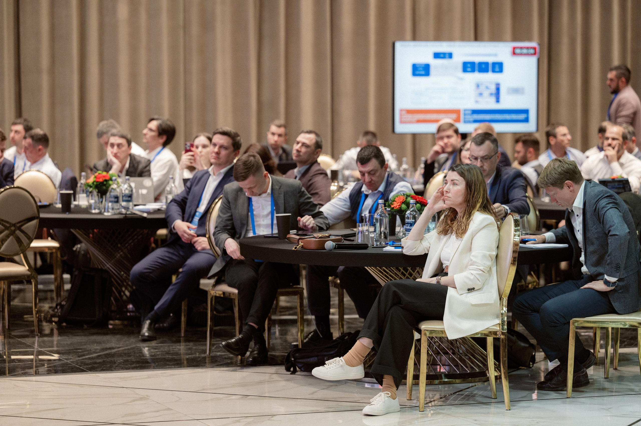 Газпром конференция. Фотограф Павел Петров г. Тюмень