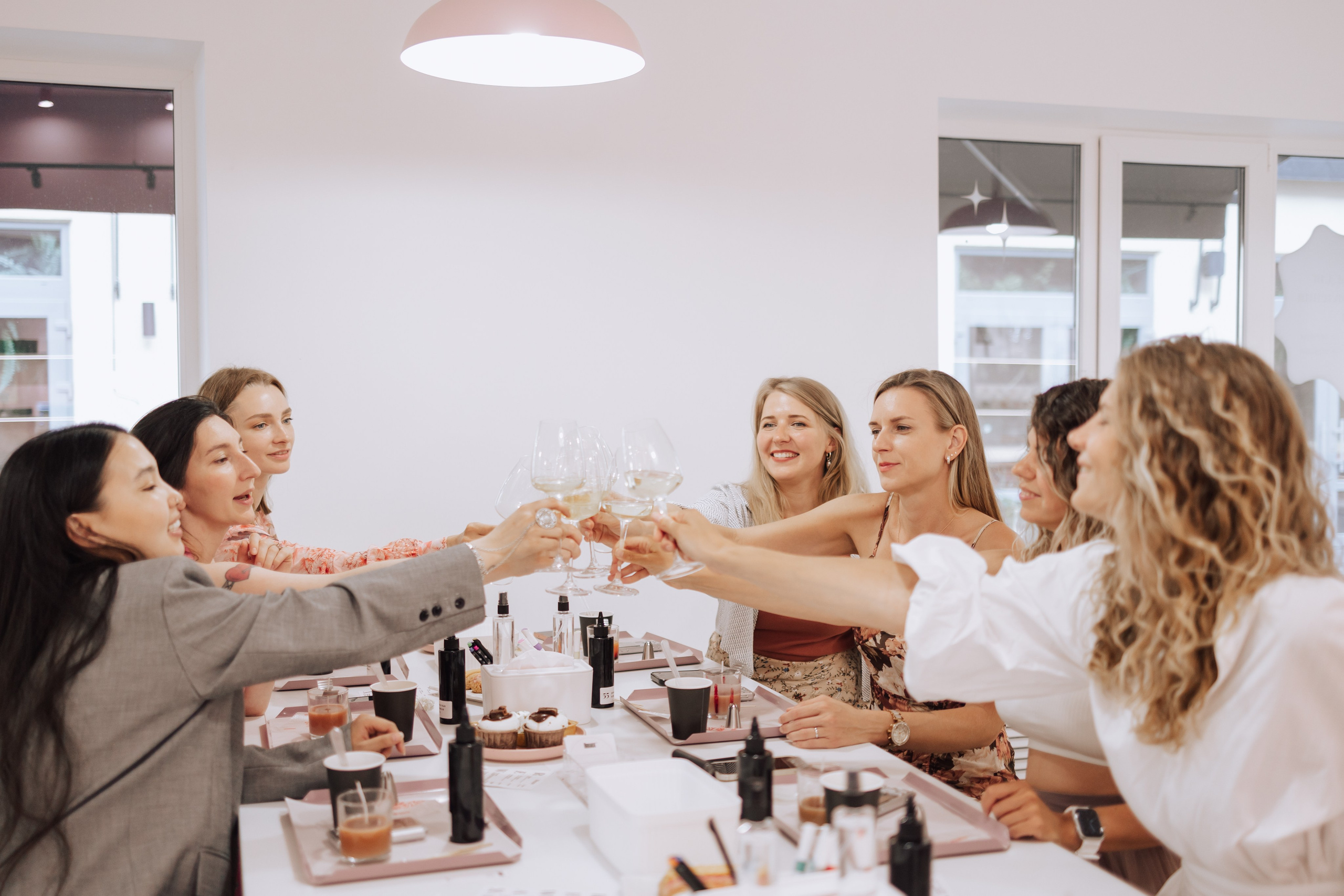 Rewax 18.07.24. Репортажный и портретный фотограф в Санктпетербурге. Видиосъемка мероприятий в Санкт-Петербурге