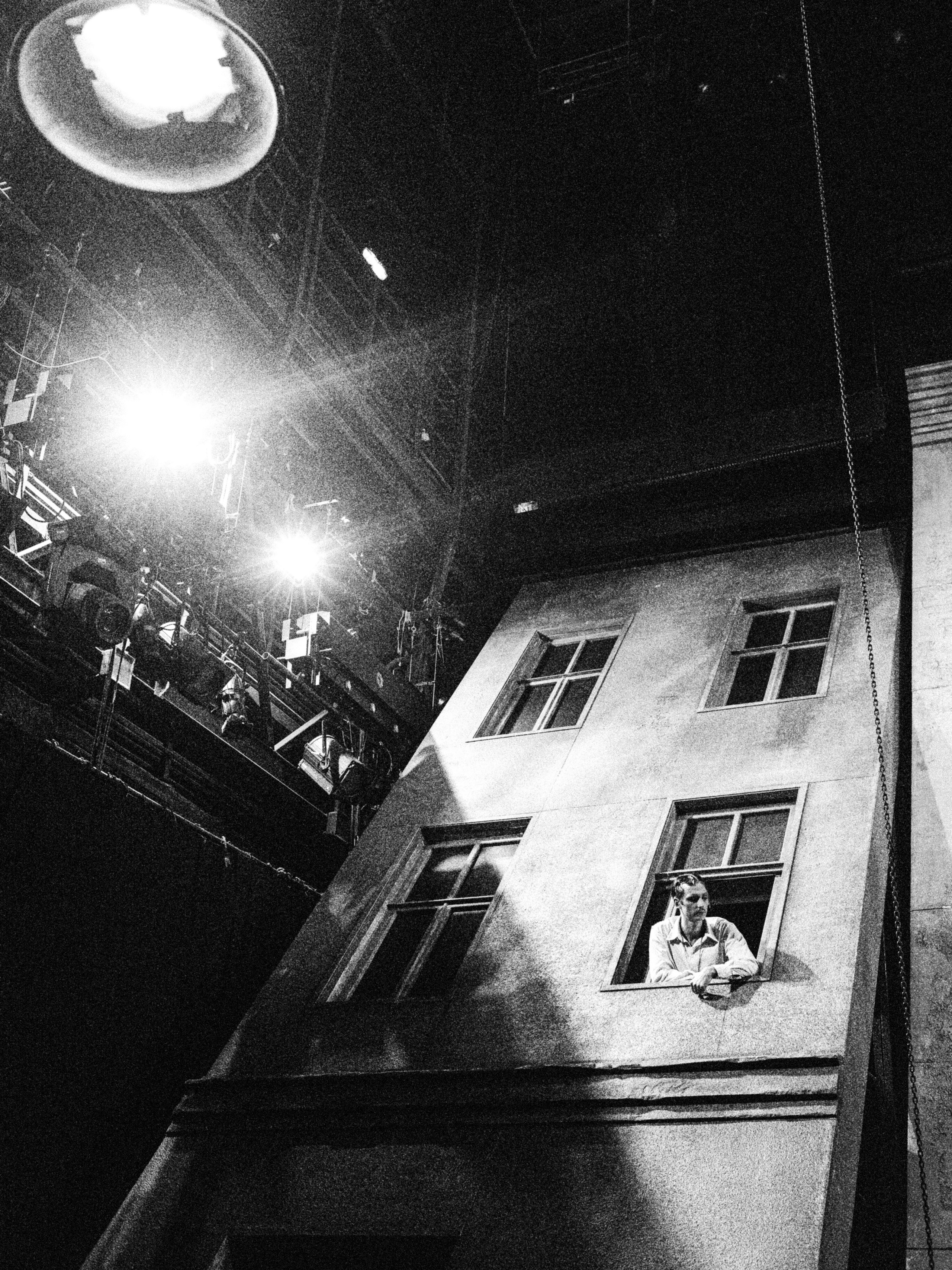 Theatre backstages. Portrait and backstage photographer Nina Crane