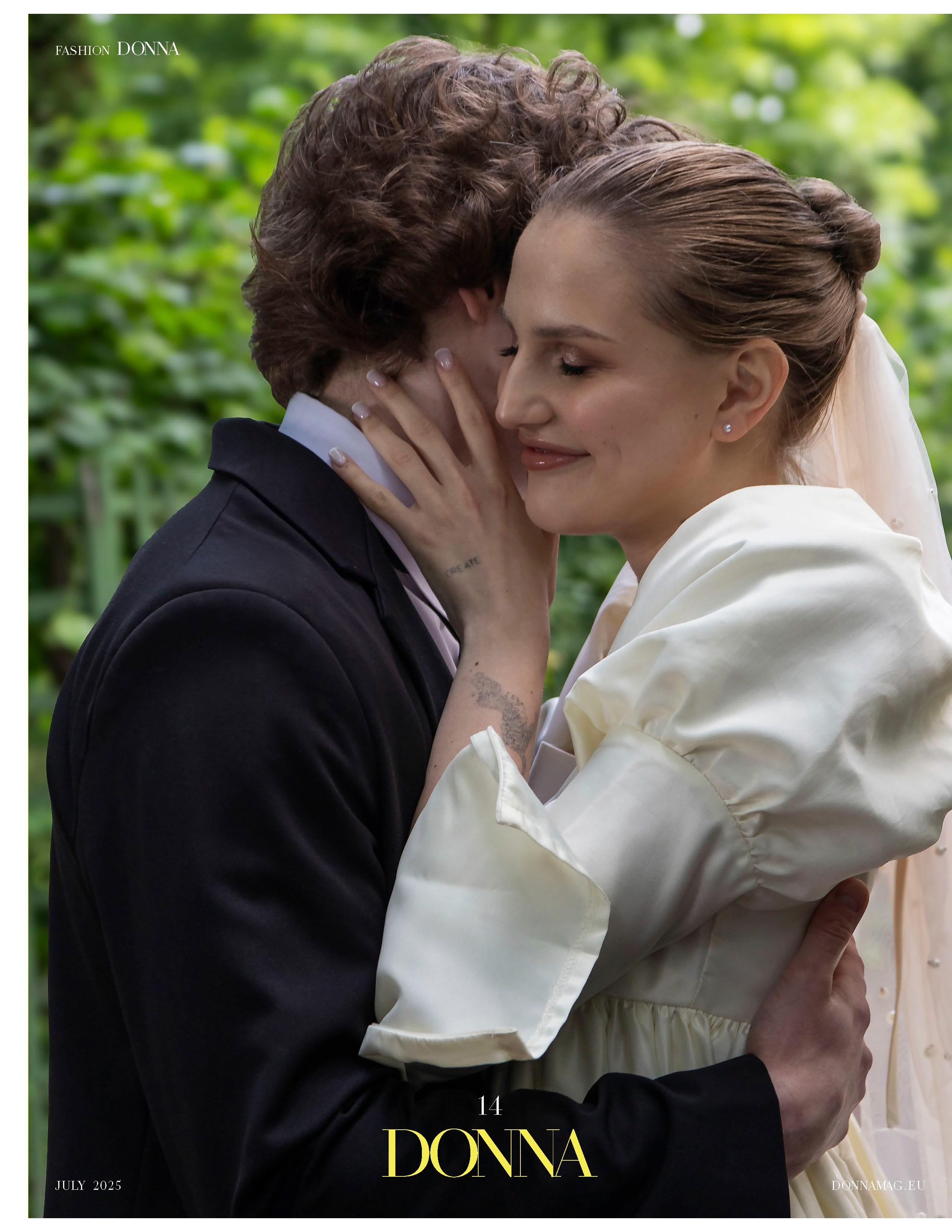 Лето в Летнем саду на обложке журнала DONNA. Портретный фотограф в Санкт-Петербурге Савельева Ольга