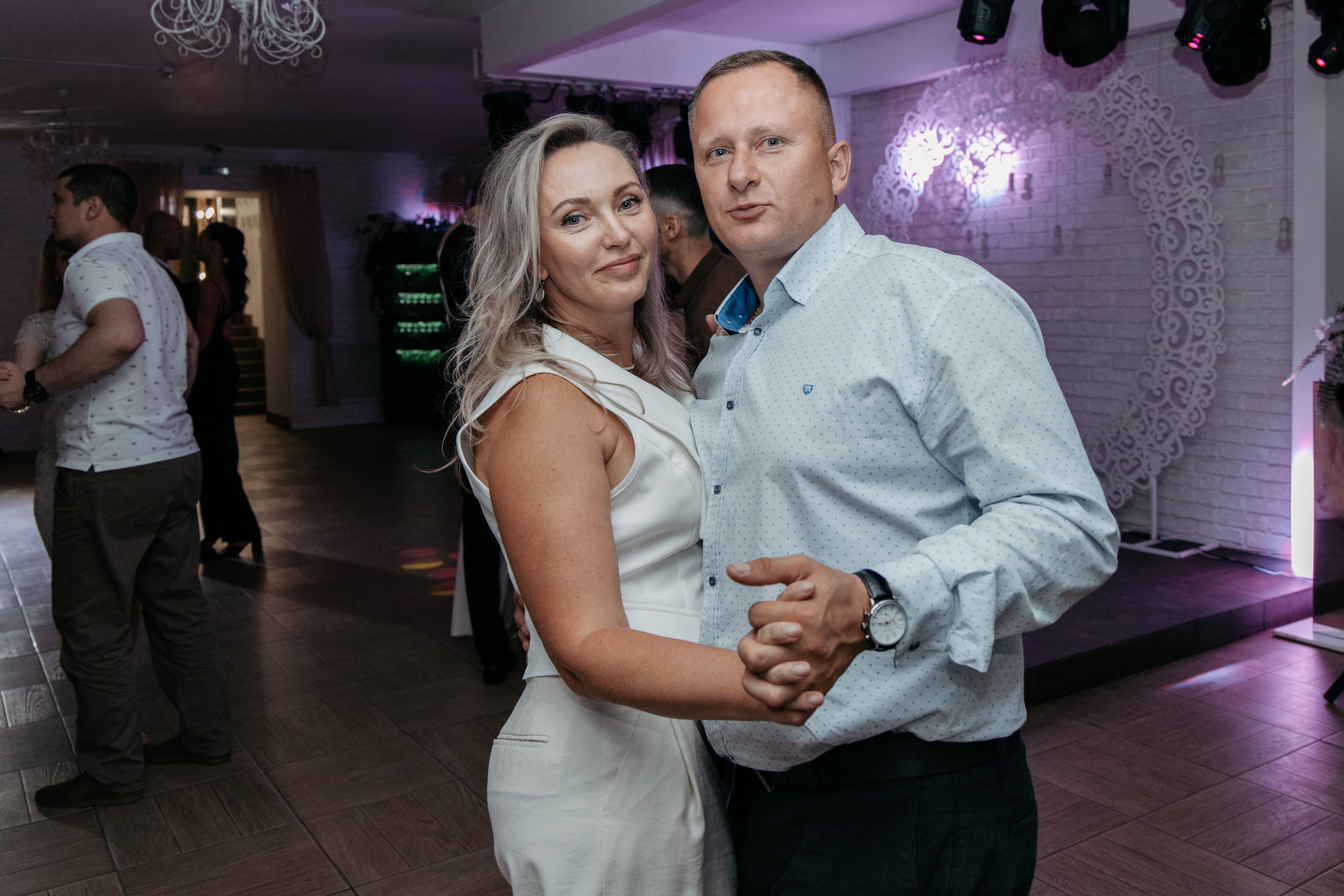 Диана и Сергей (полный день). Фотограф в Барнауле Юлия Садвокасова