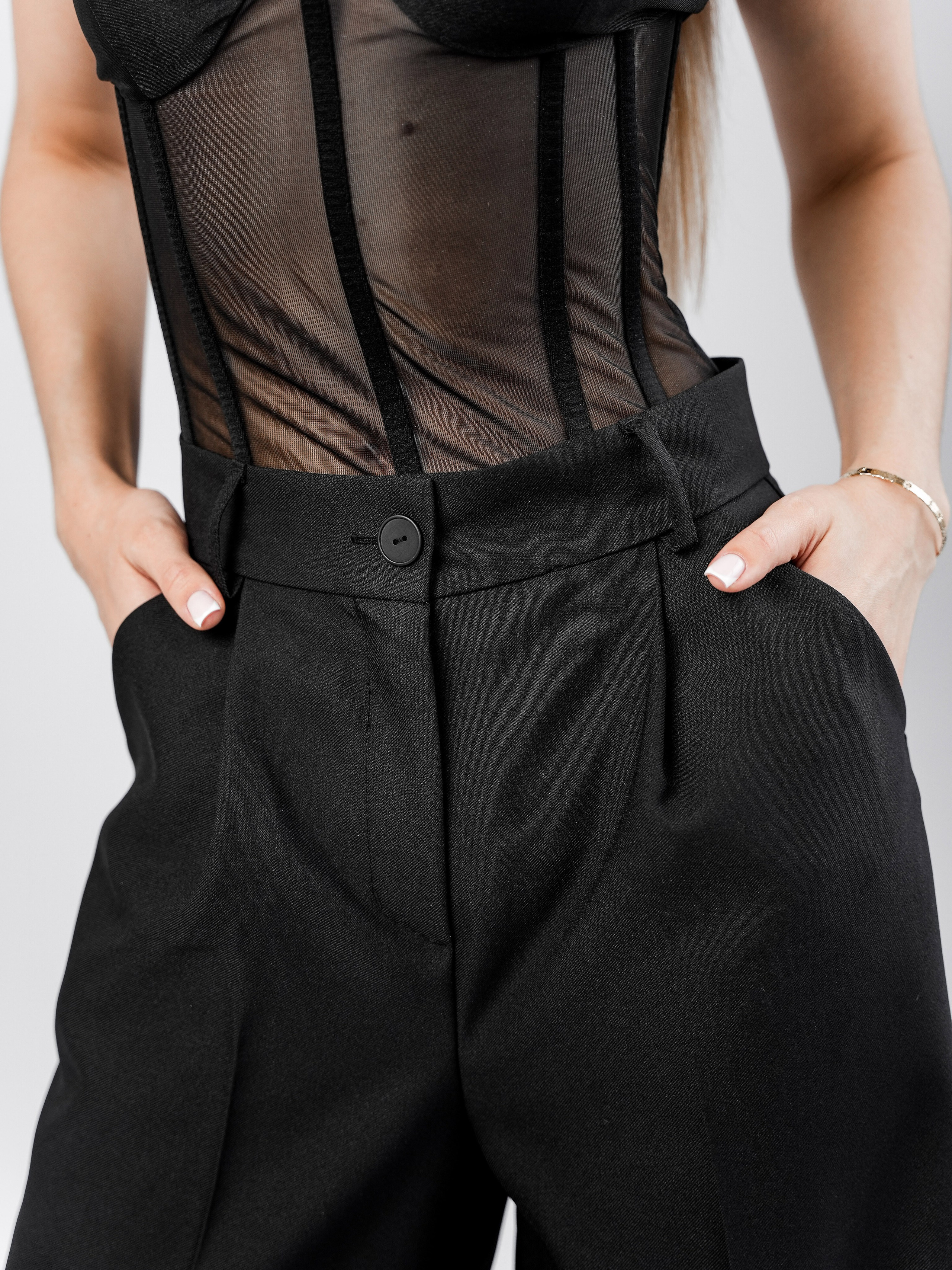 Съёмка брюк для wildberries. Фотограф в Смоленске Ольга Давыдова