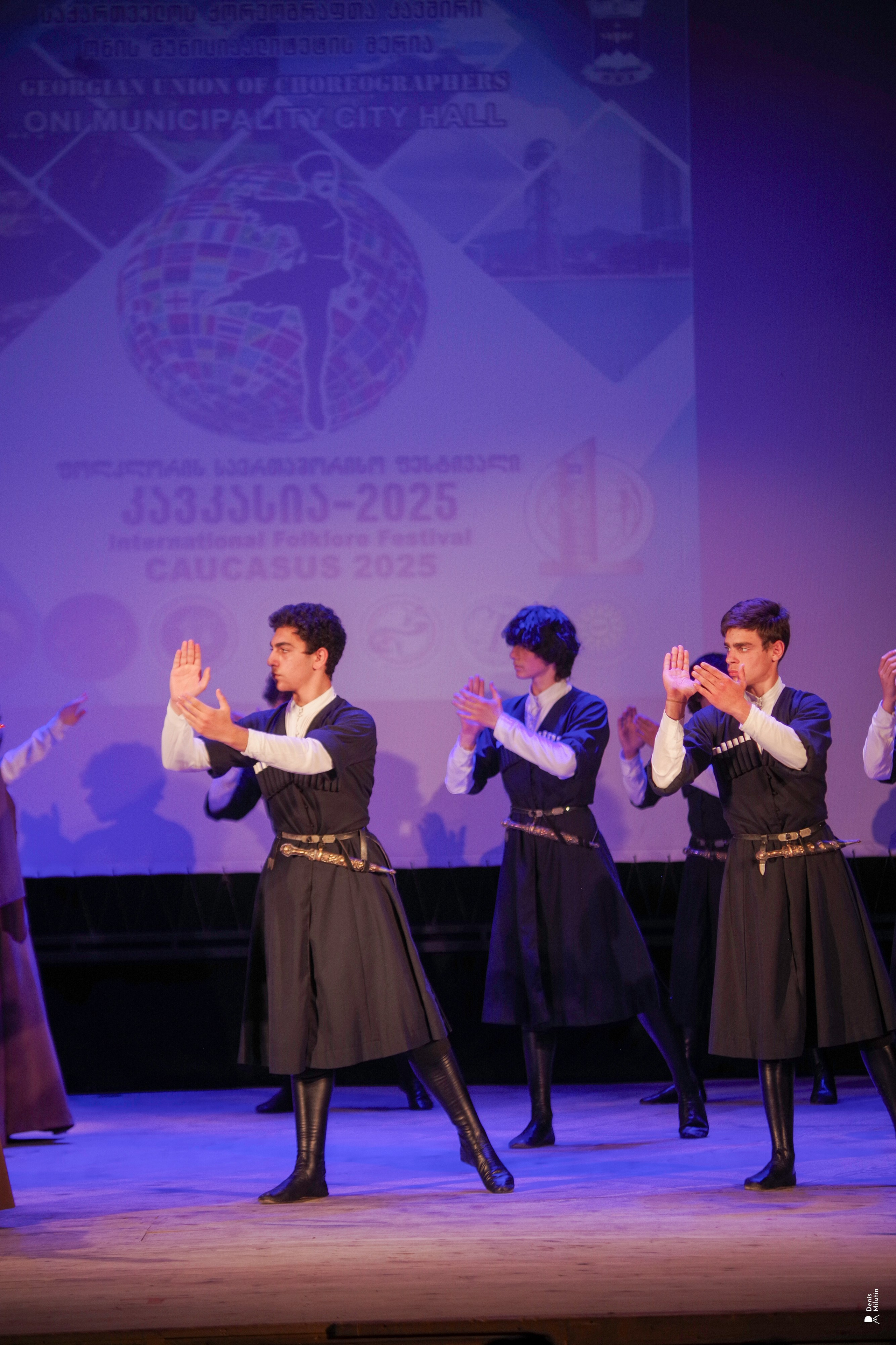 Танцы в прекрасном Они. Портретный фотограф Денис Милютин