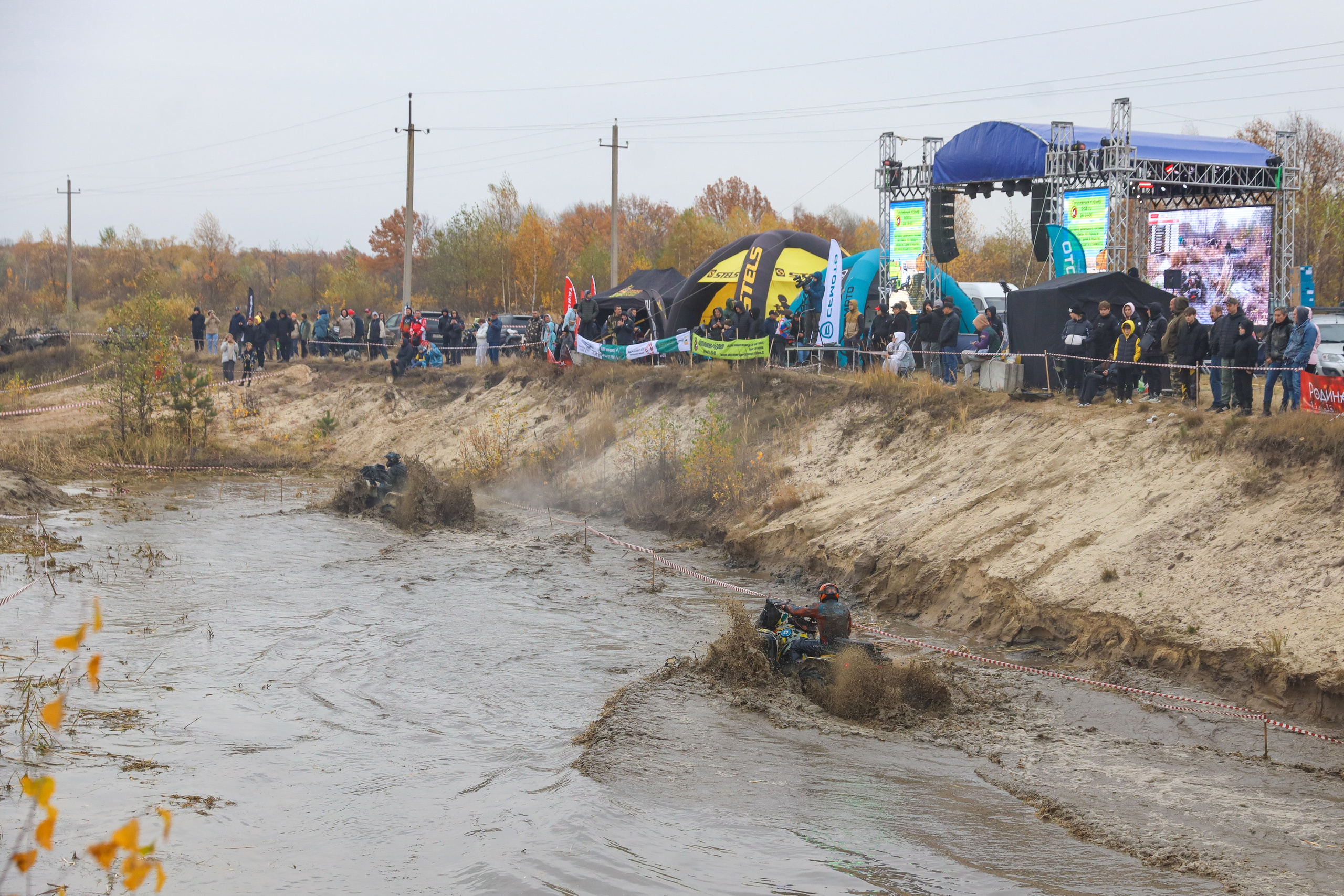 Гонки на квадроциклах Грязевое кольцо. Спортивный фотограф в Самаре