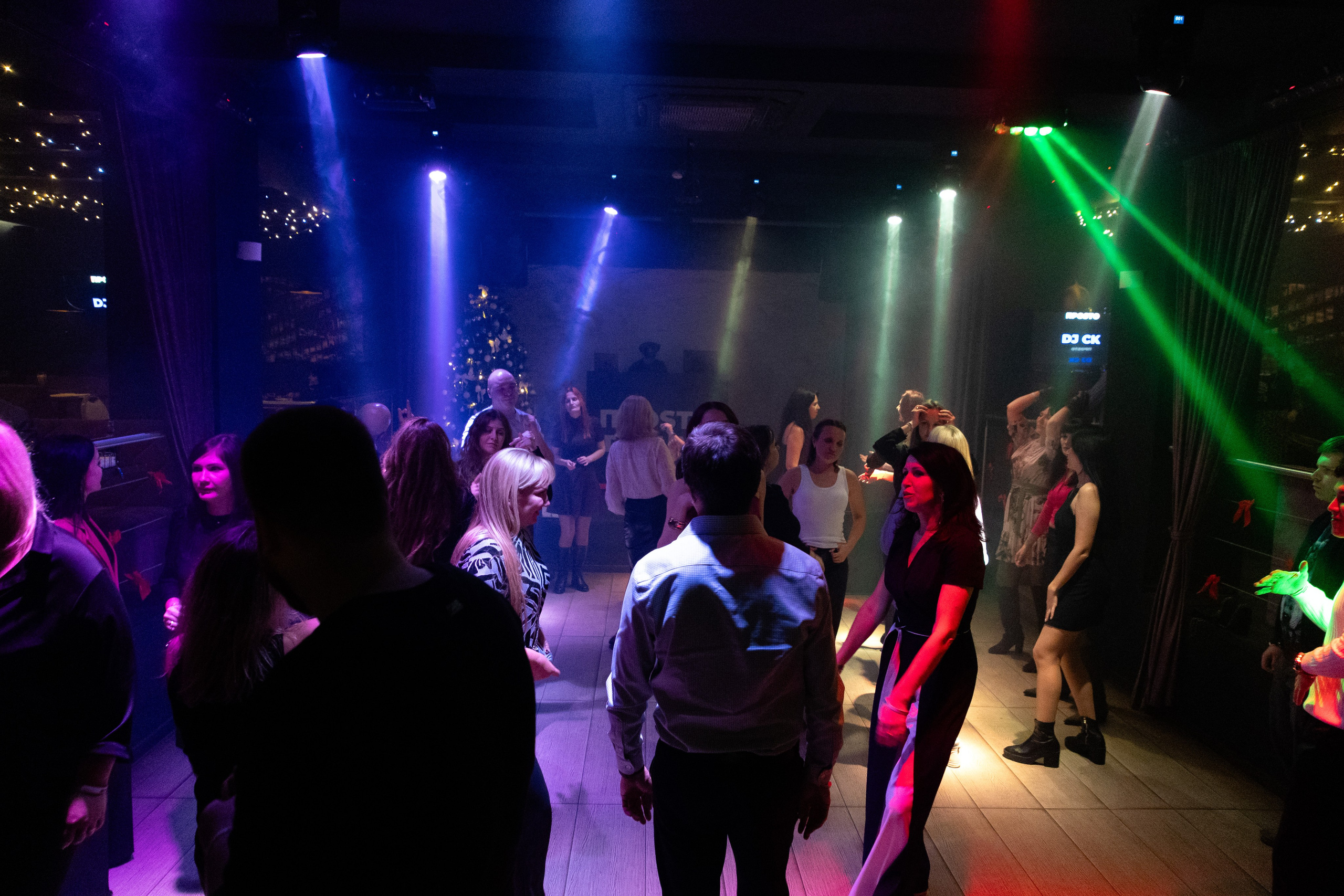 ПРОСТО Вечеринка 29 ноября 2025. Фотограф. Спорт, репортаж, предметная съемка