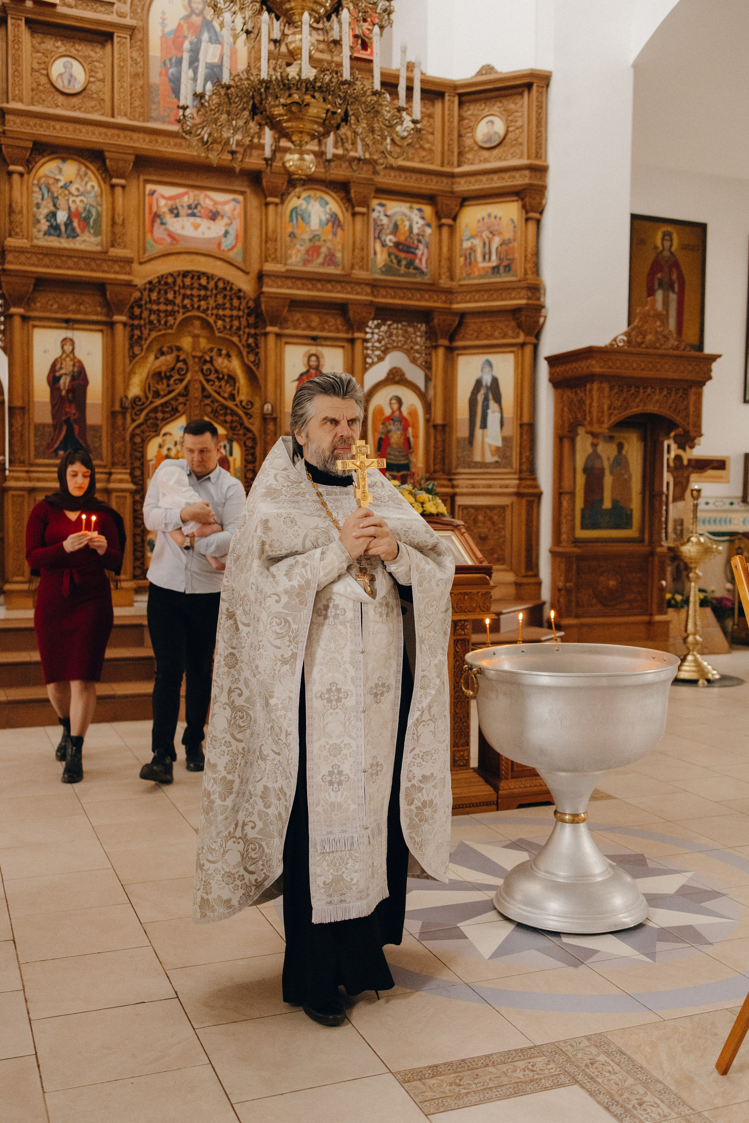 Съемка крещения в церкви св. апостолов Петра и Павла. Семейный и свадебный фотограф Воронеж Елизавета Федорова