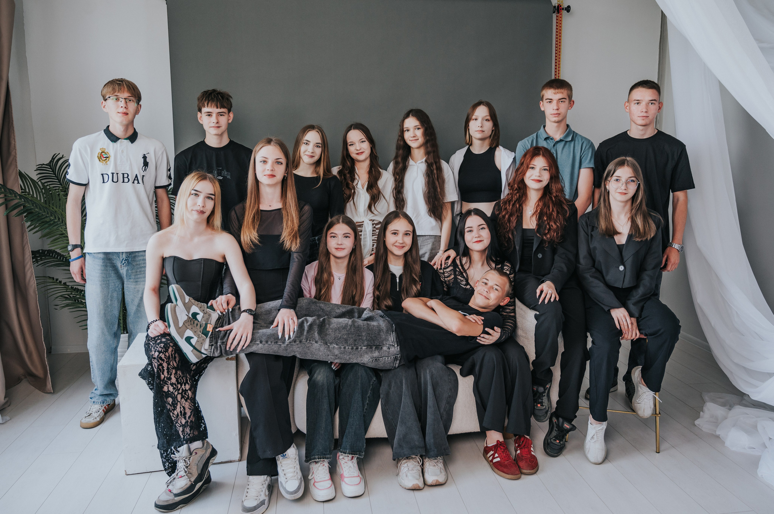 Фотостудия. Выпускные альбомы и Школьный фотограф в Алексеевке, Бирюче, Красном