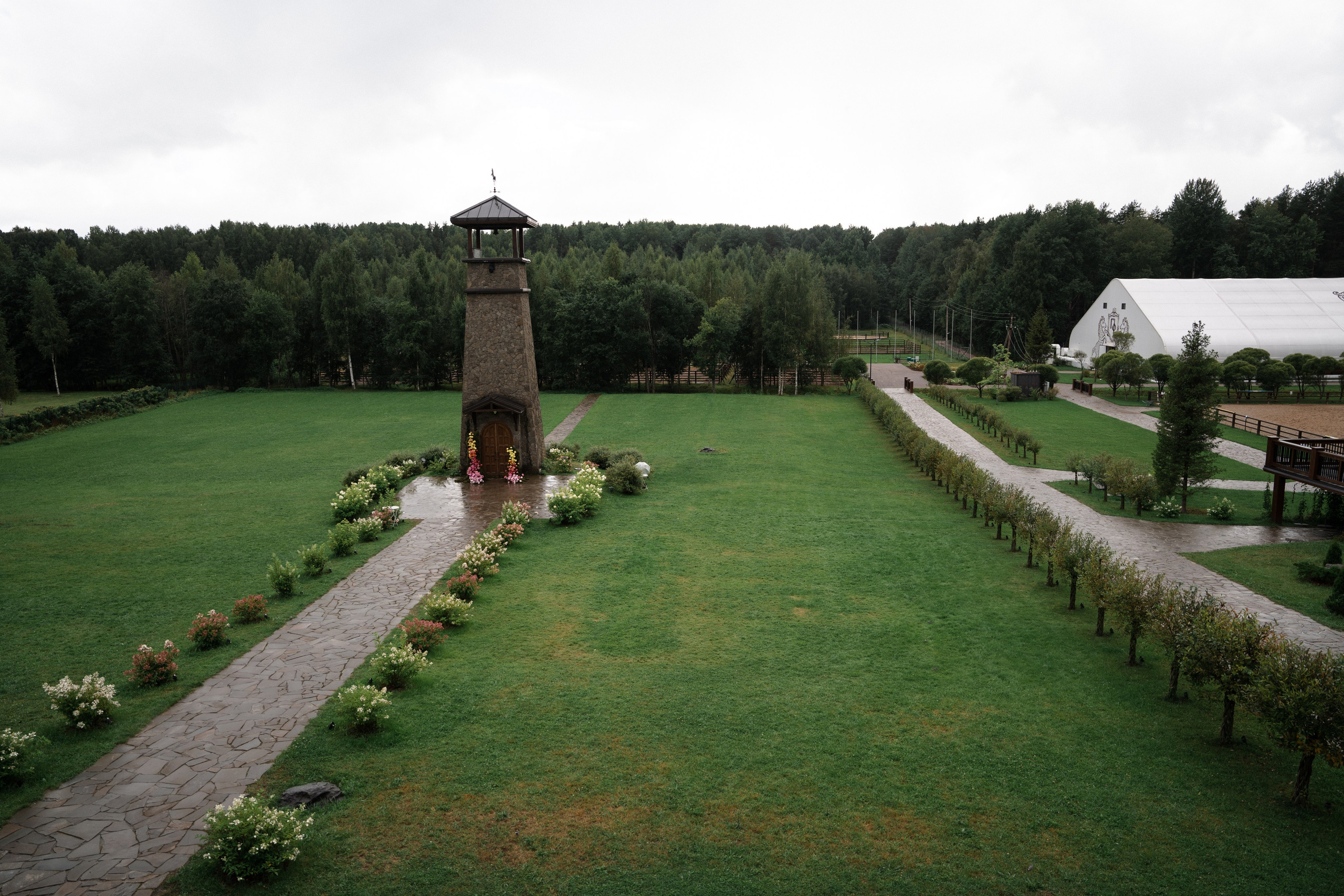 Валерия & Павел. Яркая свадьба в стиле модерн на природе. Свадебный фотограф организатор в Санкт-Петербурге Ассоль Опарина