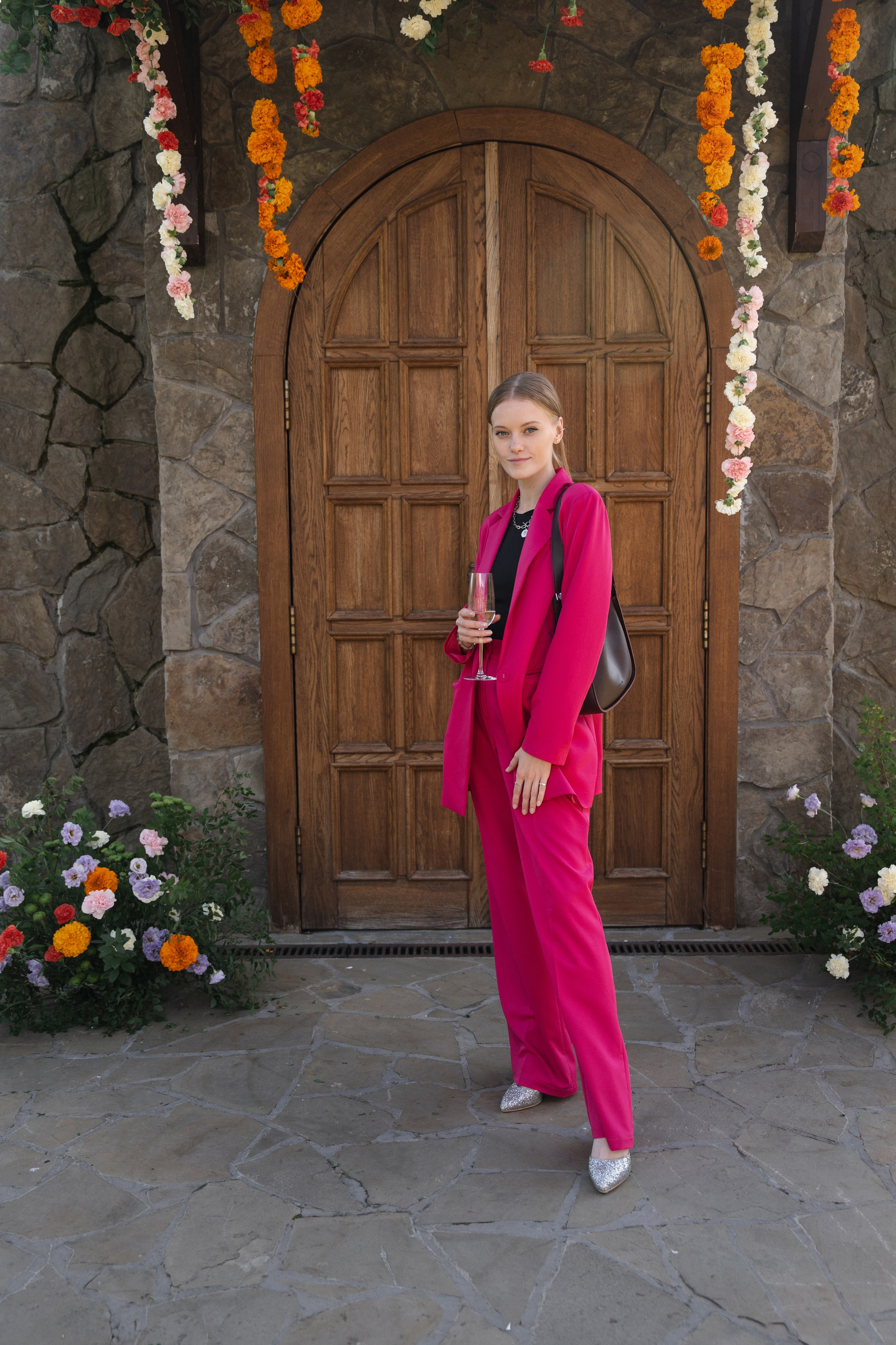 Арина & Иван. Камерная свадьба на природе в стиле в расслабленном стиле. Свадебный фотограф организатор в Санкт-Петербурге Ассоль Опарина