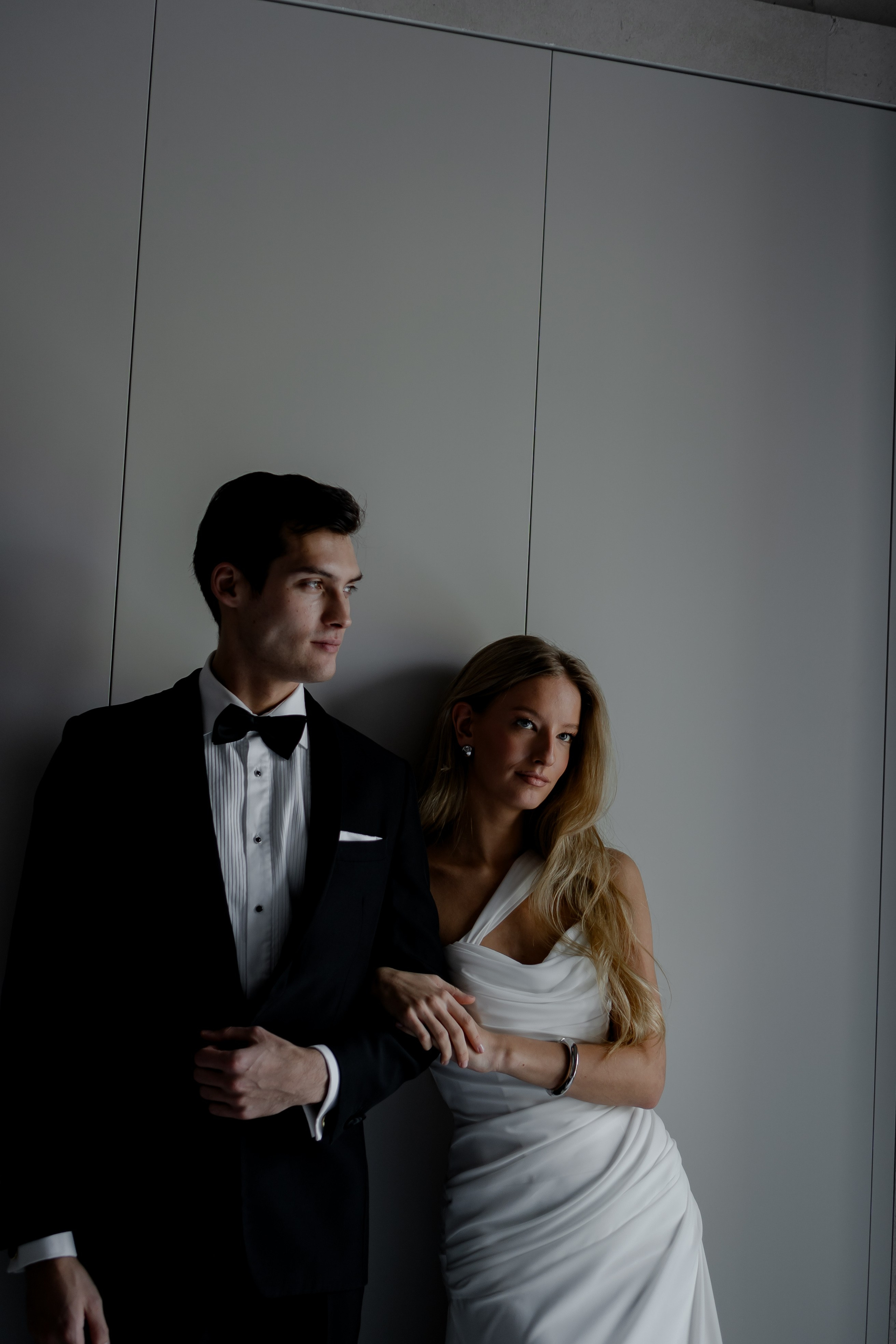 ЭЛЕГАНТНАЯ СВАДБЕНАЯ СЬЕМКА ЖЕНИХА И НЕВЕСТЫ В ДОРОГОМ ОТЕЛЕ САНКТ-ПЕТЕРБУРГА. Профессиональный фотограф, Санкт-Петербург — Виктория Богомолова