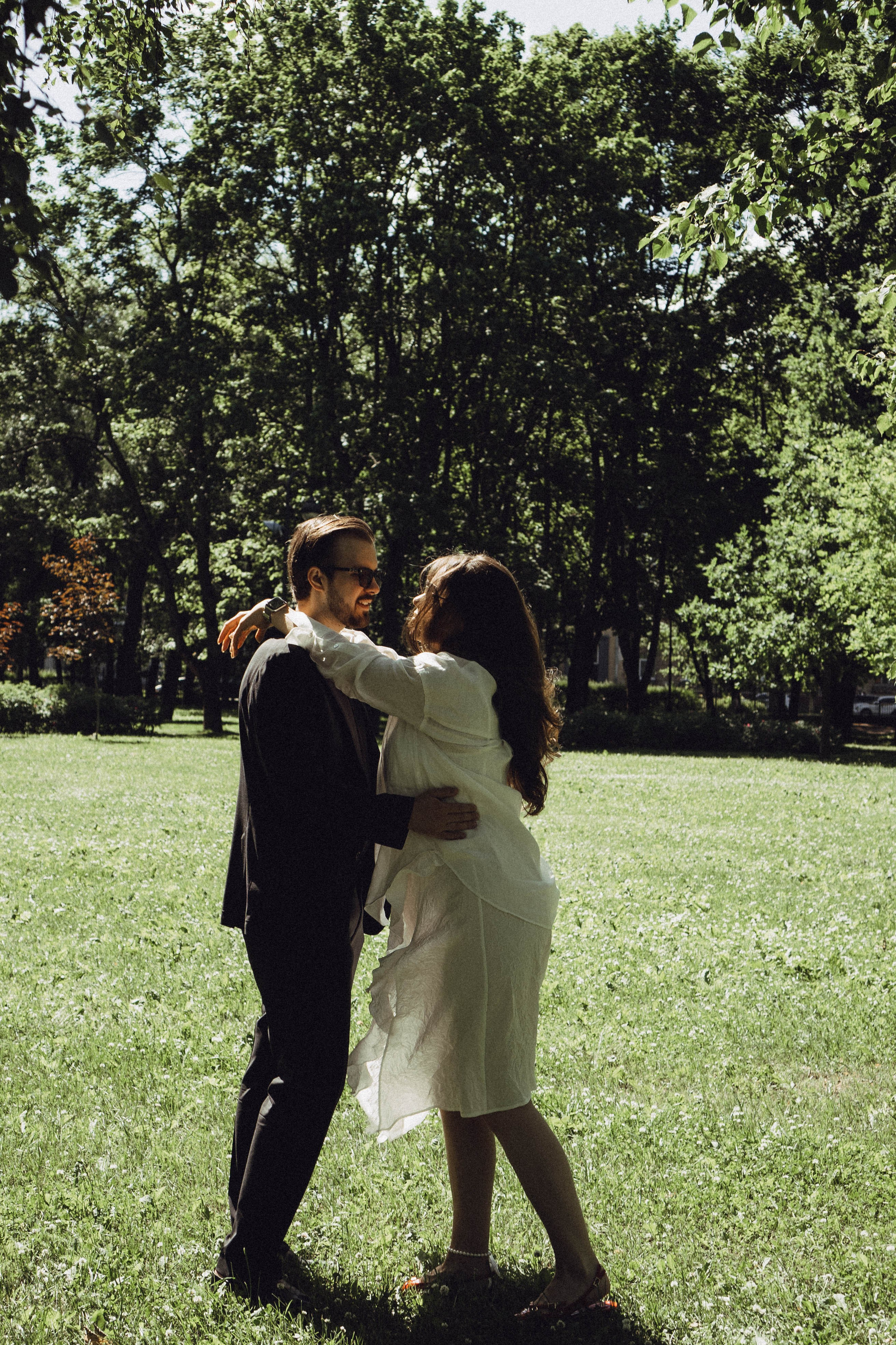 СВАДЕБНАЯ СЬЕМКА В ПАРКЕ ПОБЕДЫ И ПРОГУЛКА ПО МОСКОВСКОМУ ПРОСПЕКТУ. Профессиональный фотограф, Санкт-Петербург — Виктория Богомолова