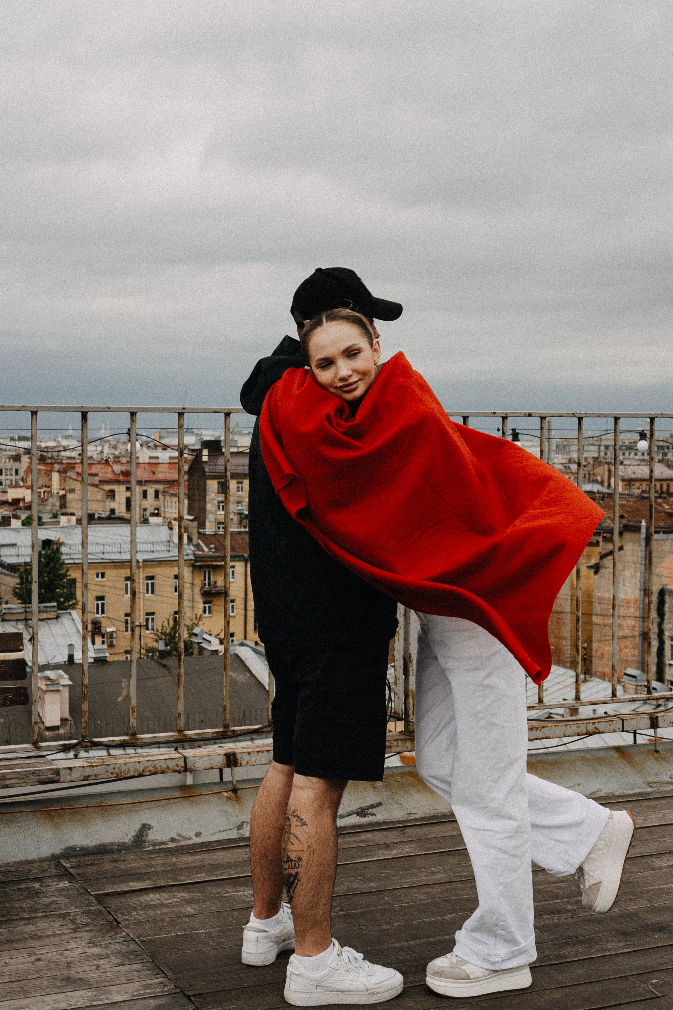 МЫ ГУЛЯЛИ ПРО КРЫШАМ ПИТЕРА. Профессиональный фотограф, Санкт-Петербург — Виктория Богомолова