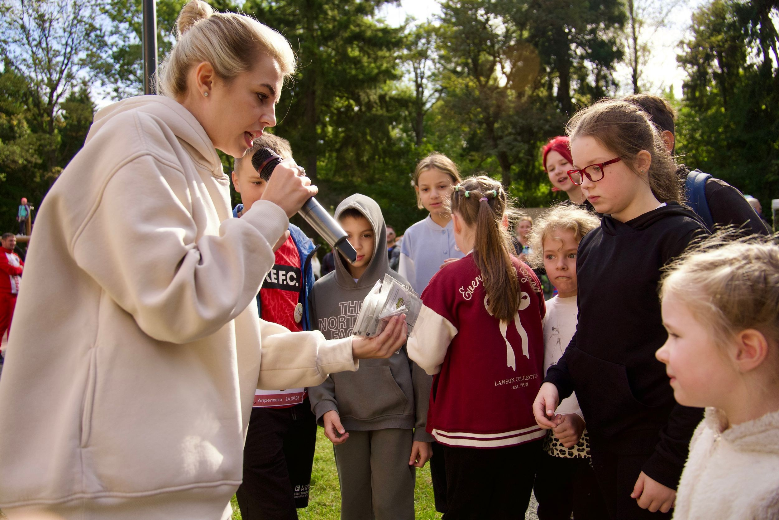 Забег в парке «Дубки». Кафе «БЕЛКА НАШЕПТАЛА». Ну оооочень концептуальное кафе