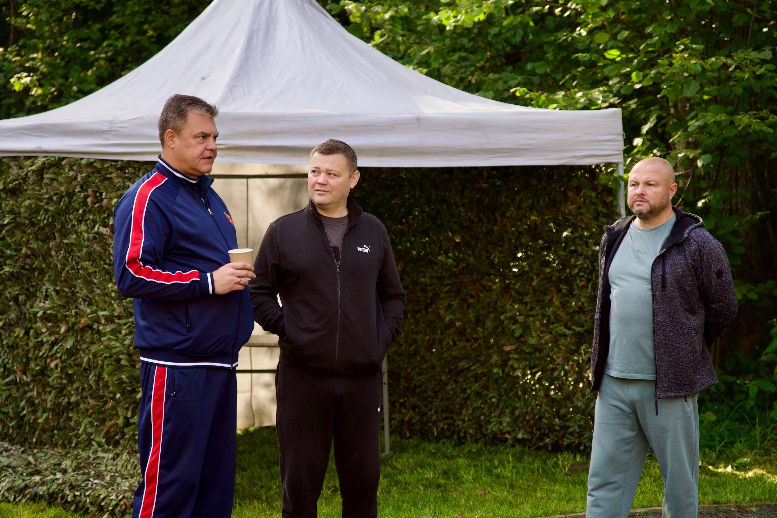 Забег в парке «Дубки». Кафе «БЕЛКА НАШЕПТАЛА». Ну оооочень концептуальное кафе