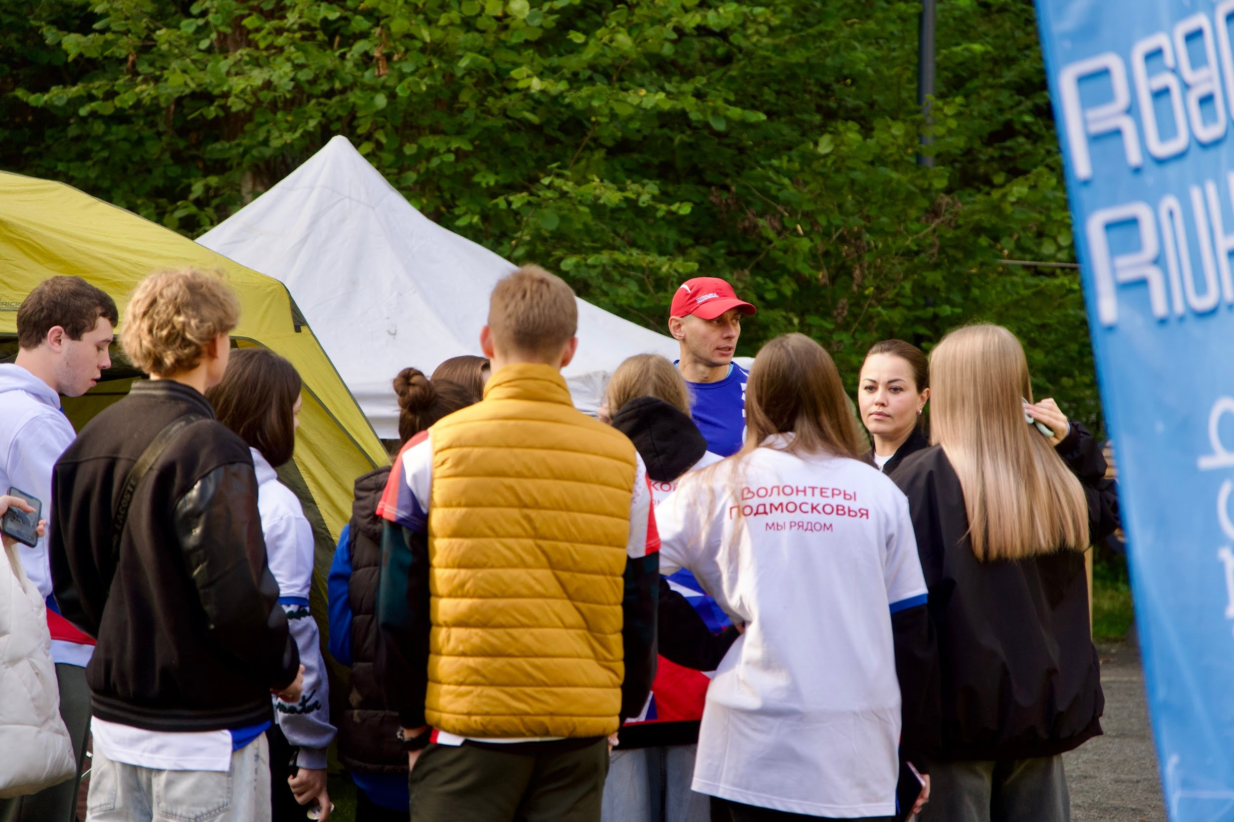 Забег в парке «Дубки». Кафе «БЕЛКА НАШЕПТАЛА». Ну оооочень концептуальное кафе