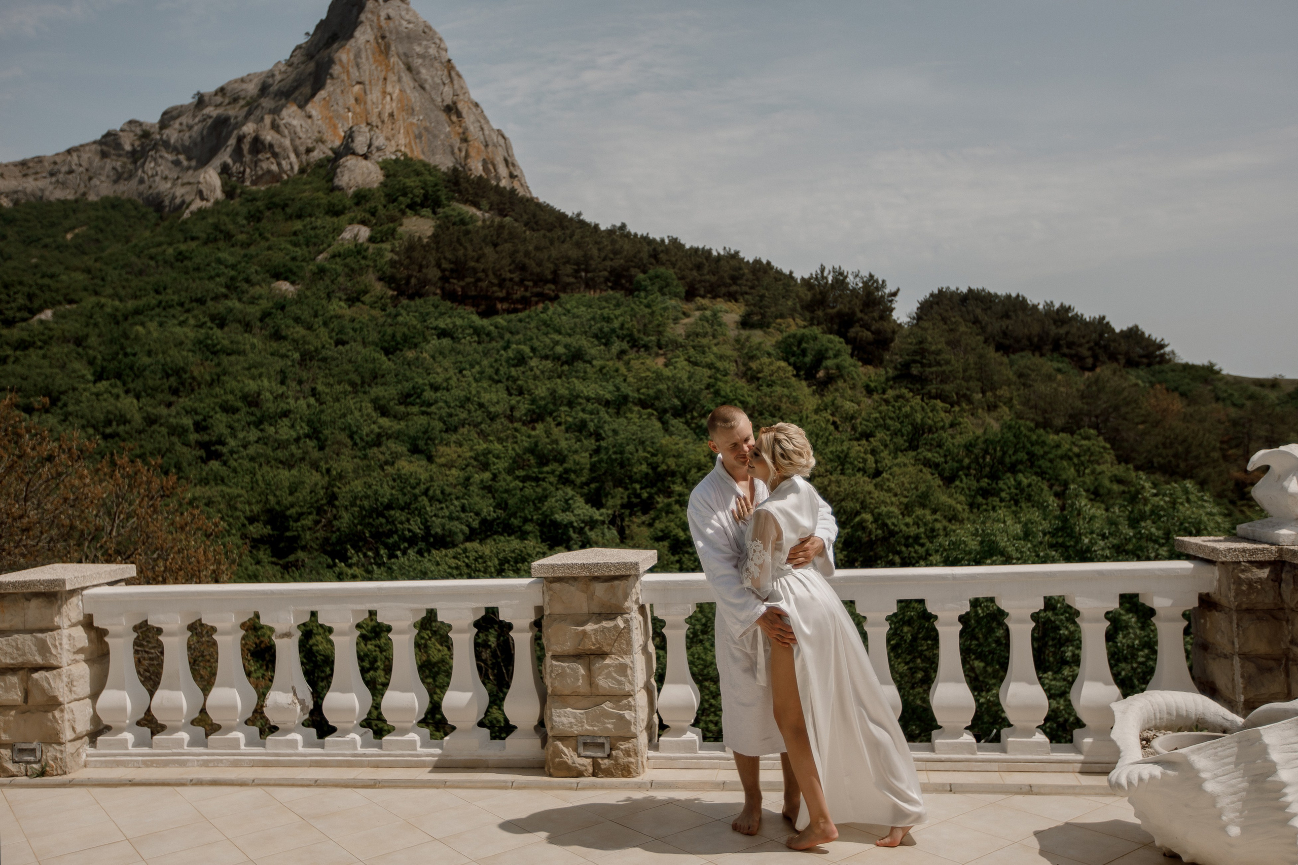 Денис и Алина. Белый замок. Фотограф Анна Лейман. Севастополь