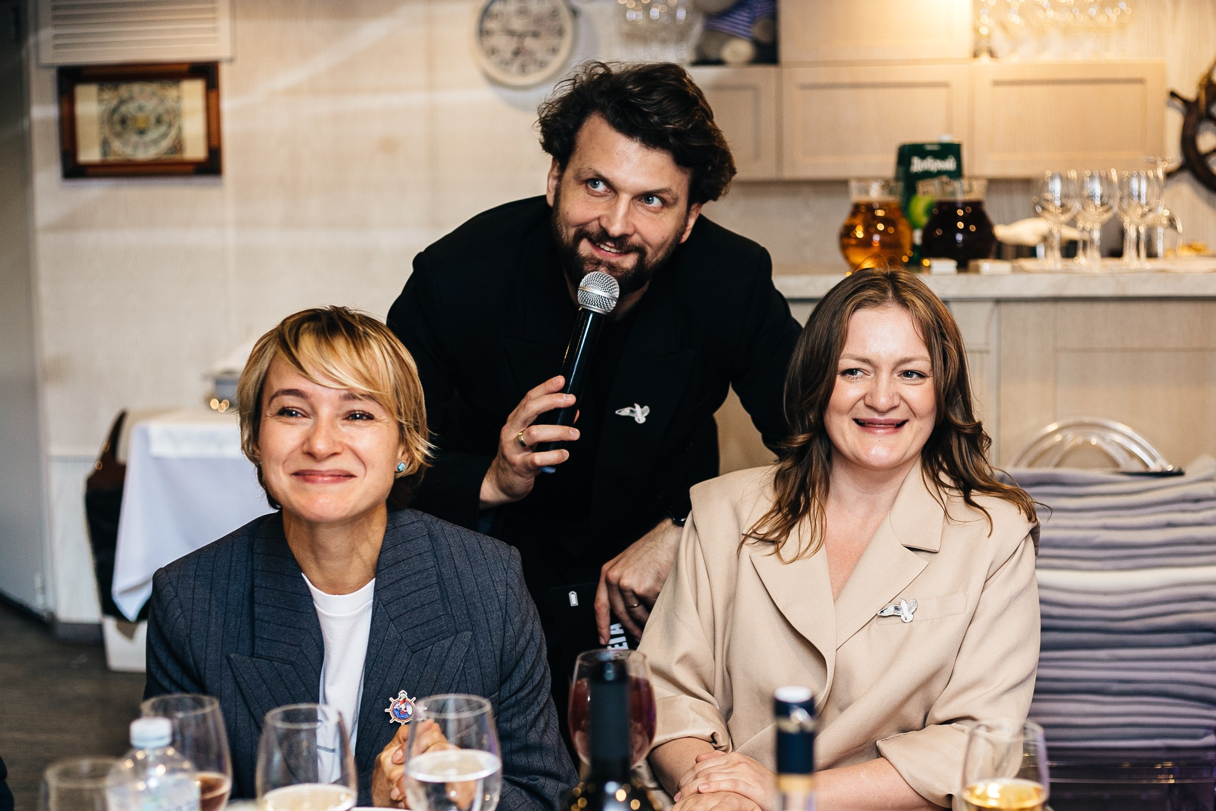 Корпоратив на теплоходе. Женский и репортажный фотограф Москва Натали Смирнова