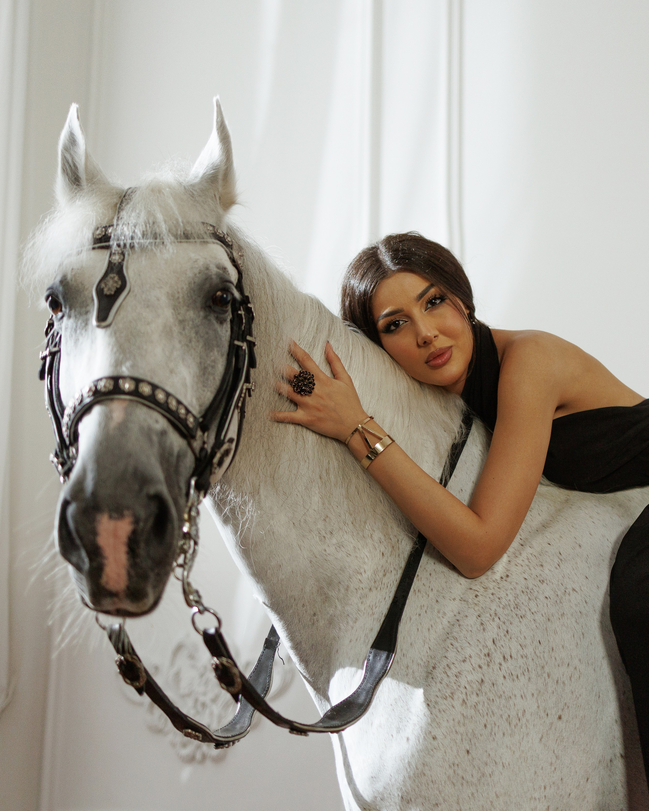 Лошадь в особняке. Марковкина КрисТина