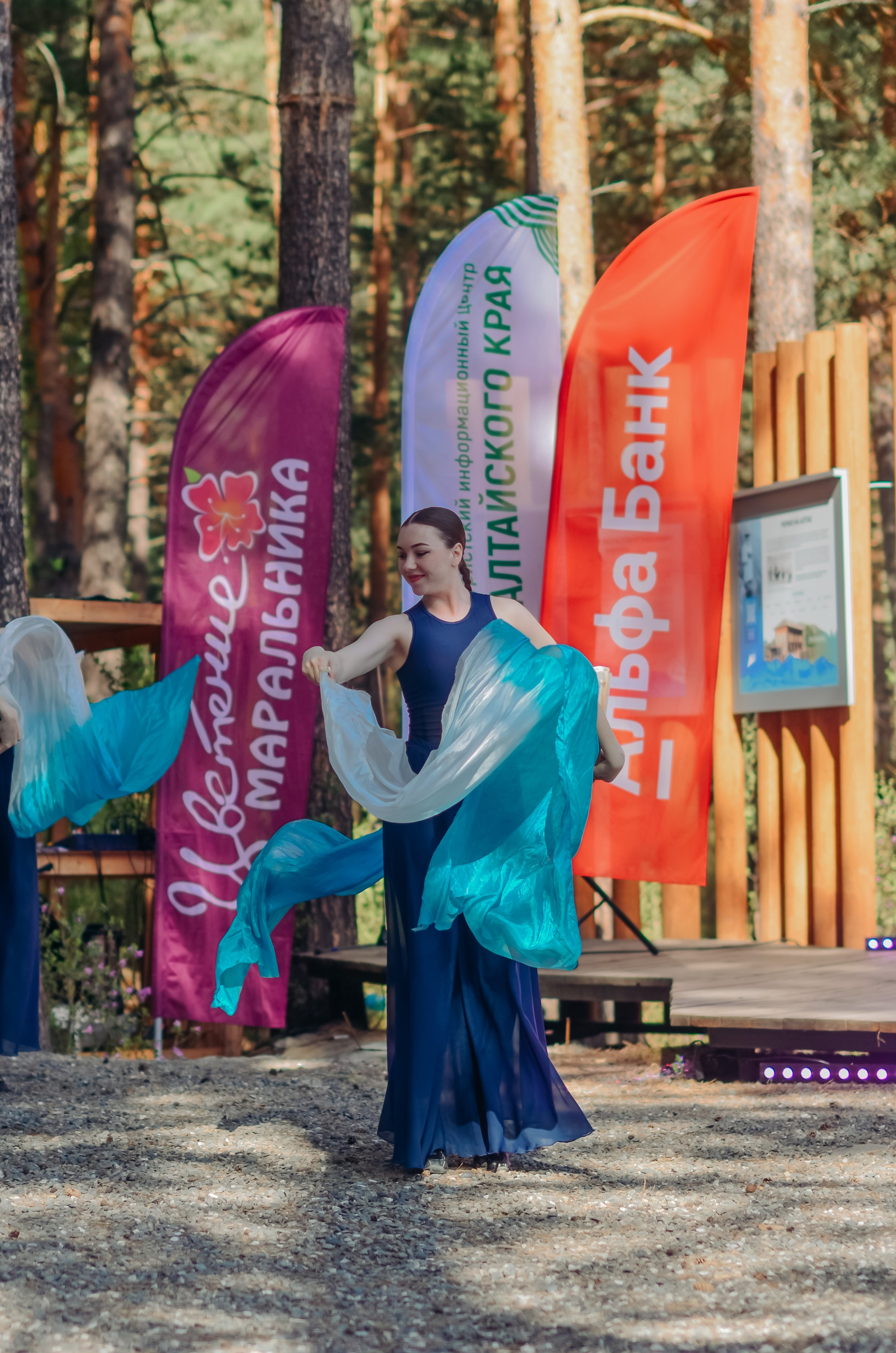 Фестиваль «Цветение Маральника на Алтае 2025». Фоторепортаж. Денисова Аля — фотограф для парных съемок и индивидуальных историй в Барнауле