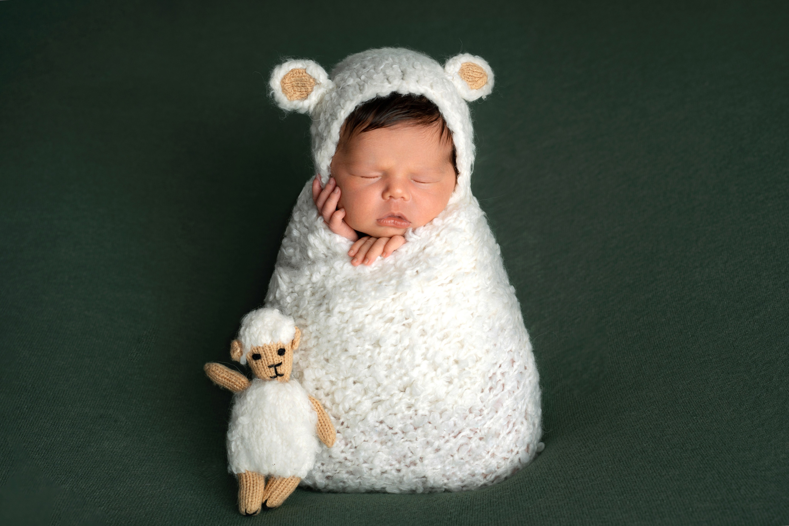 Ньюборн. Фотограф новорожденных Оренбург и свадебный фотограф Оренбург