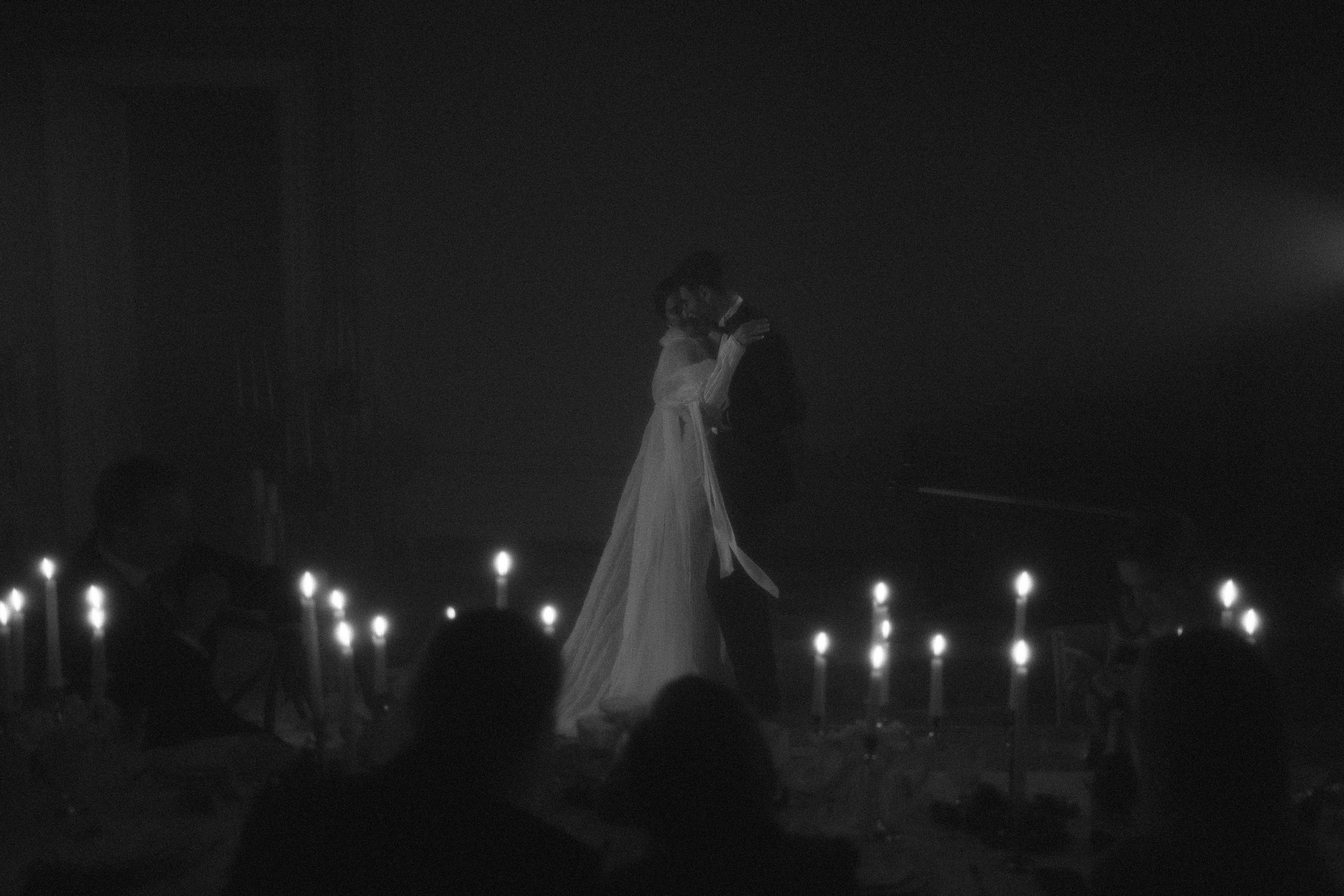 При свечах…. Свадебный фотограф в Москве