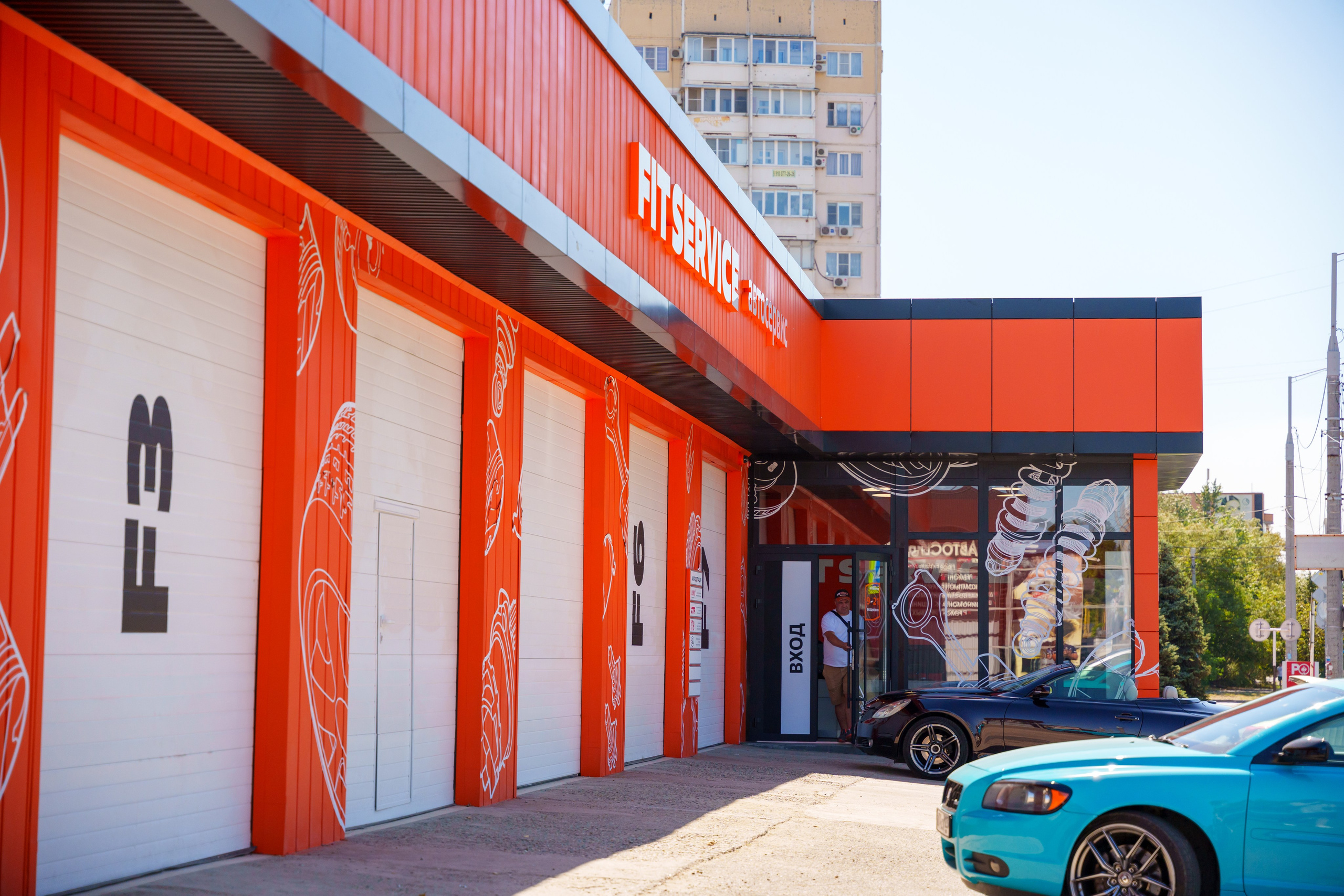 Интерьерная фотосъемка автосервиса Fit Service в Краснодаре — Профессиональная фотосъемка интерьера техцентра в Краснодаресеть СТО. Шедевры для Вас! Фотограф и Видеограф в Краснодаре Пахиев Руслан