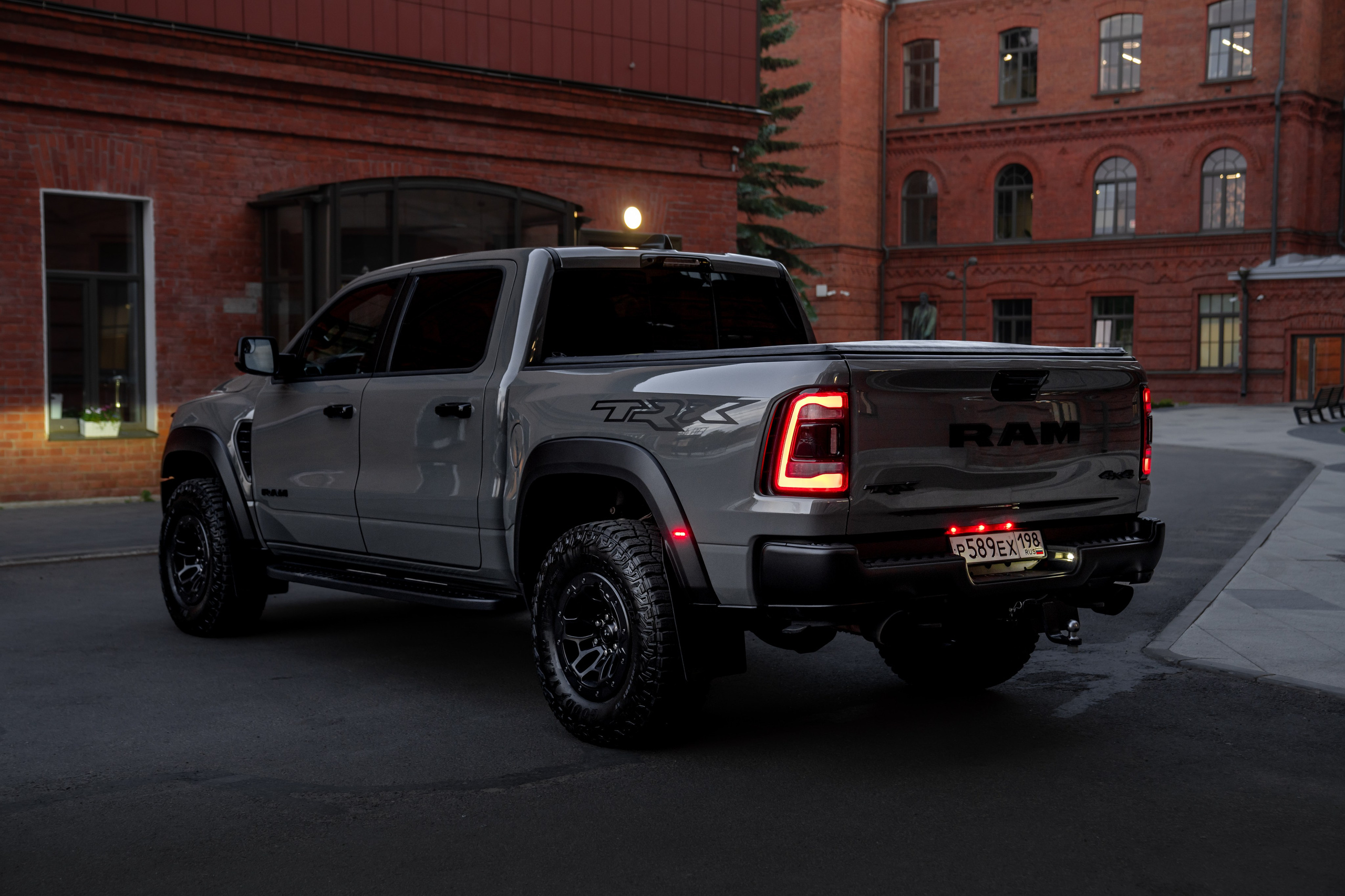 Фото для продажи авто. Фотограф в Санкт-Петербурге Мария Александрова