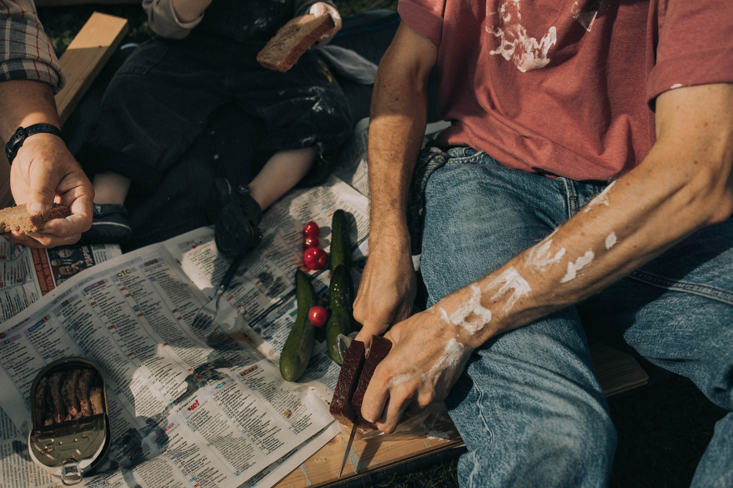 Стройка с дедом. Фотограф lifestylе в Москве Пшеничная Анастасия