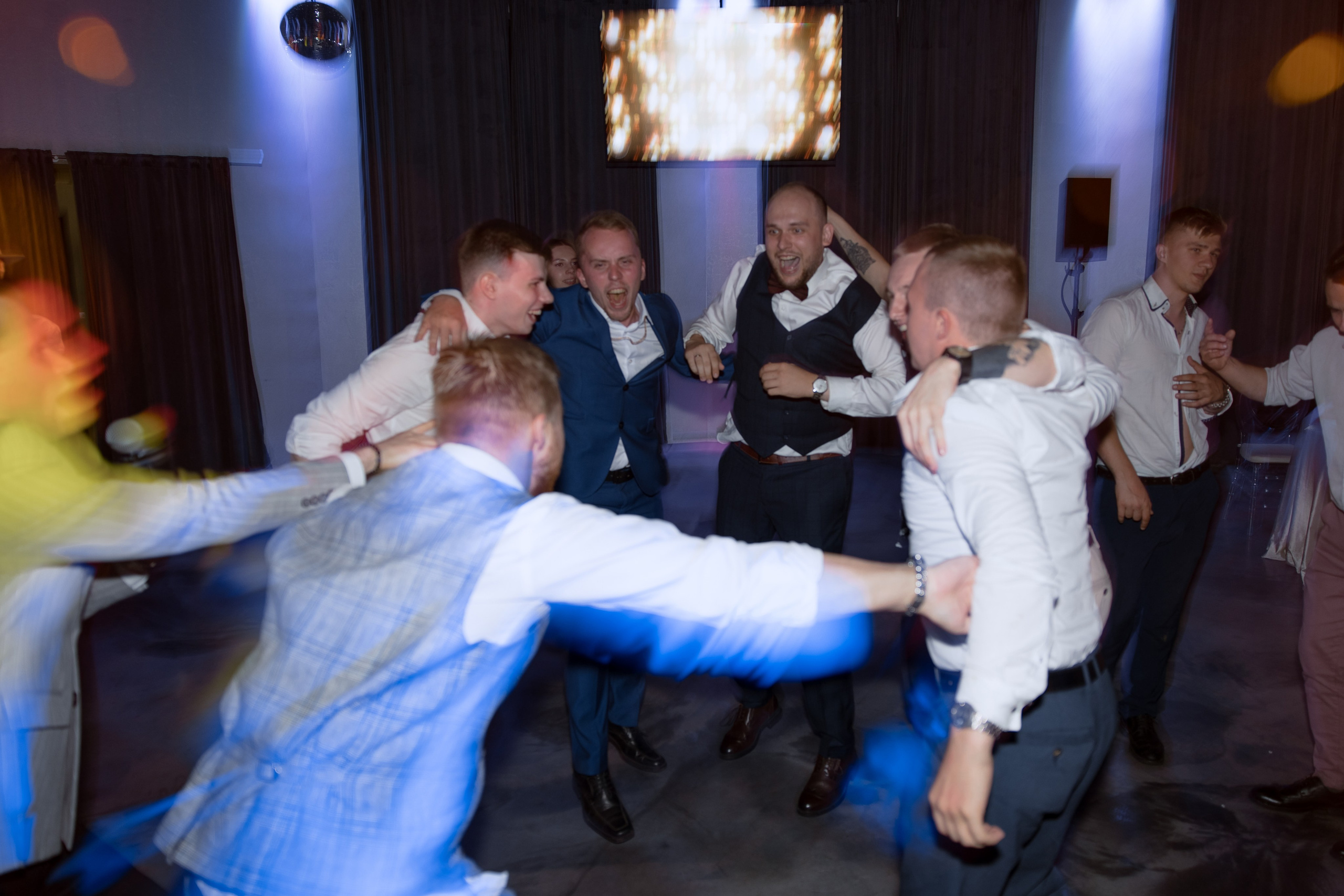 Илья и Кристина. Свадебный фотограф в Санкт — Петербурге и Ленинградской о