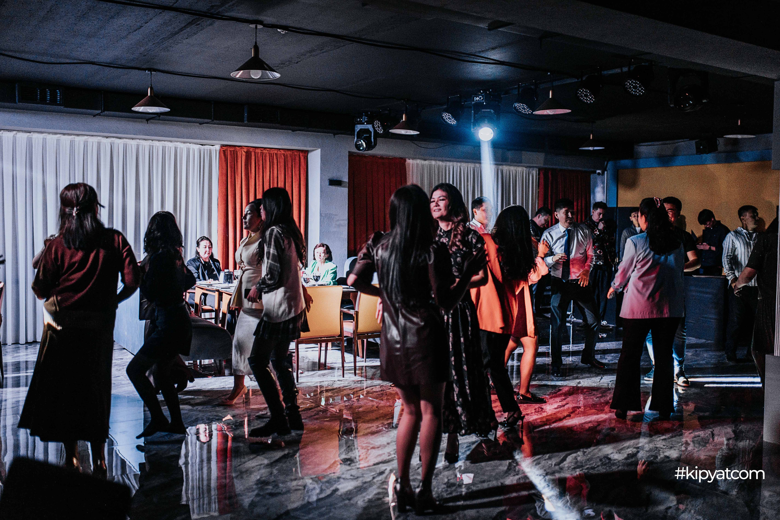 Accord Musical RestoBar. Кипятком Шымкент