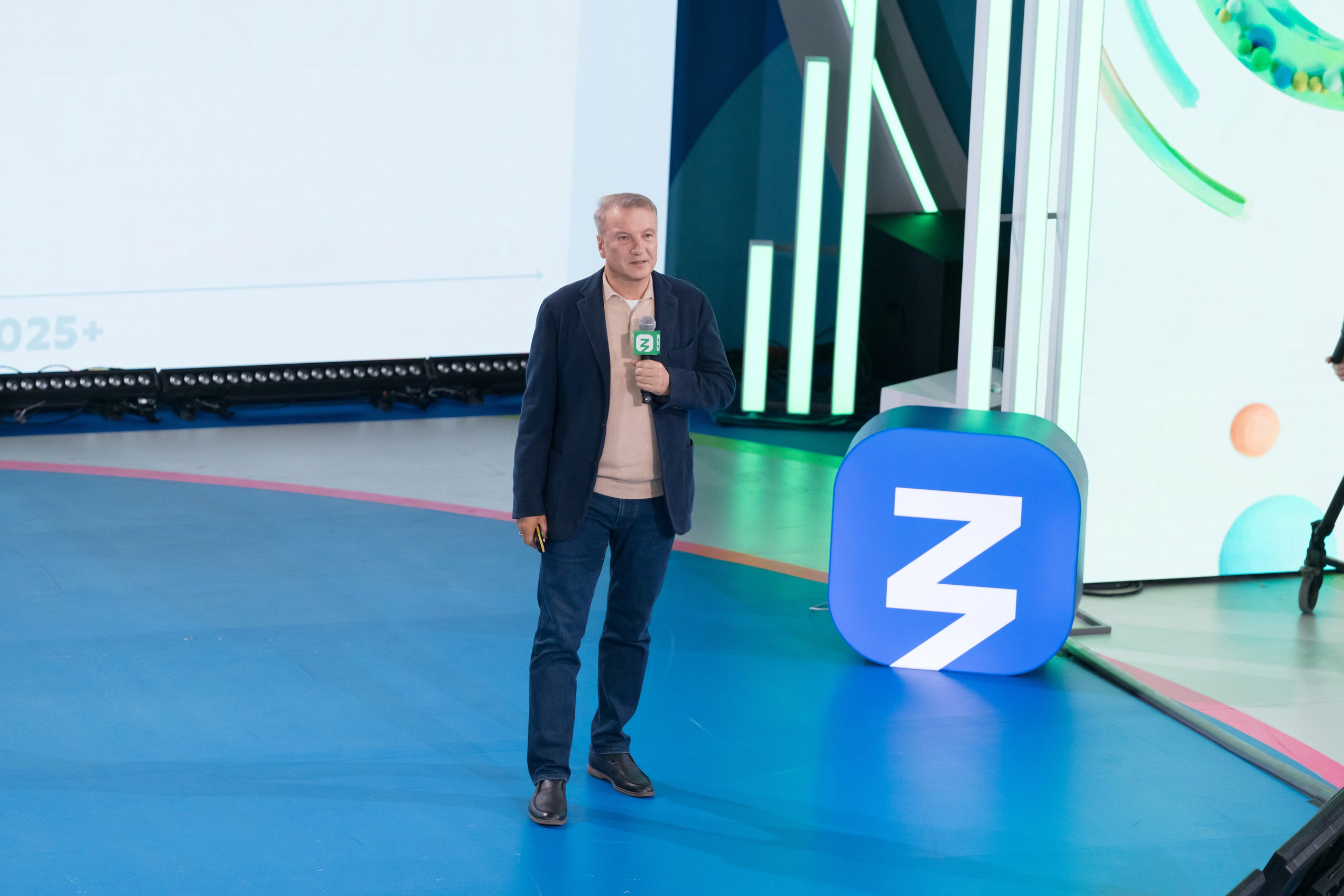 Герман Греф на Всемирном Фестивале Молодежи 2024. Репортажный фотограф в Красной Поляне и Сочи Павлюченко Екатерина