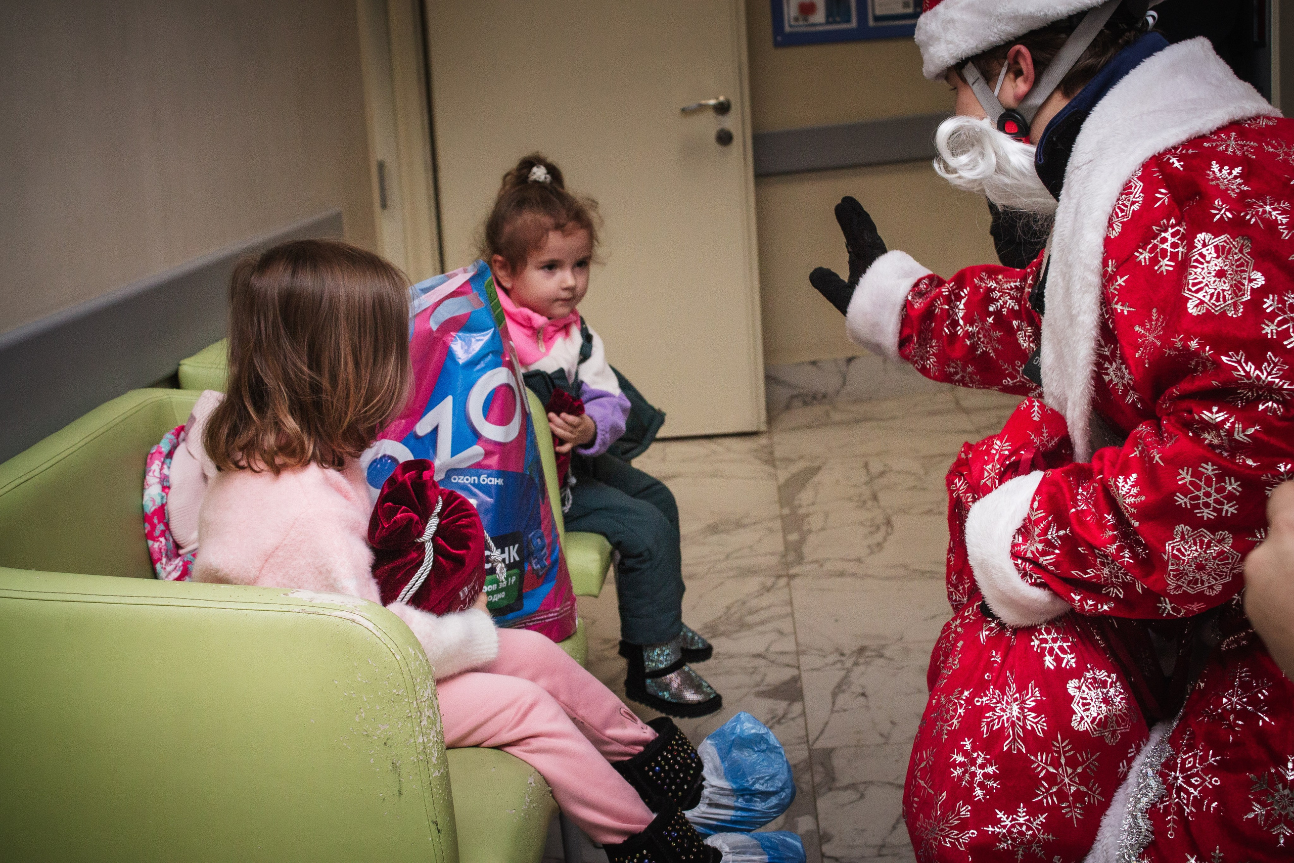 ВСКС. Десант Дедов Морозов. Илья Чемис — Фотограф в Мариуполе