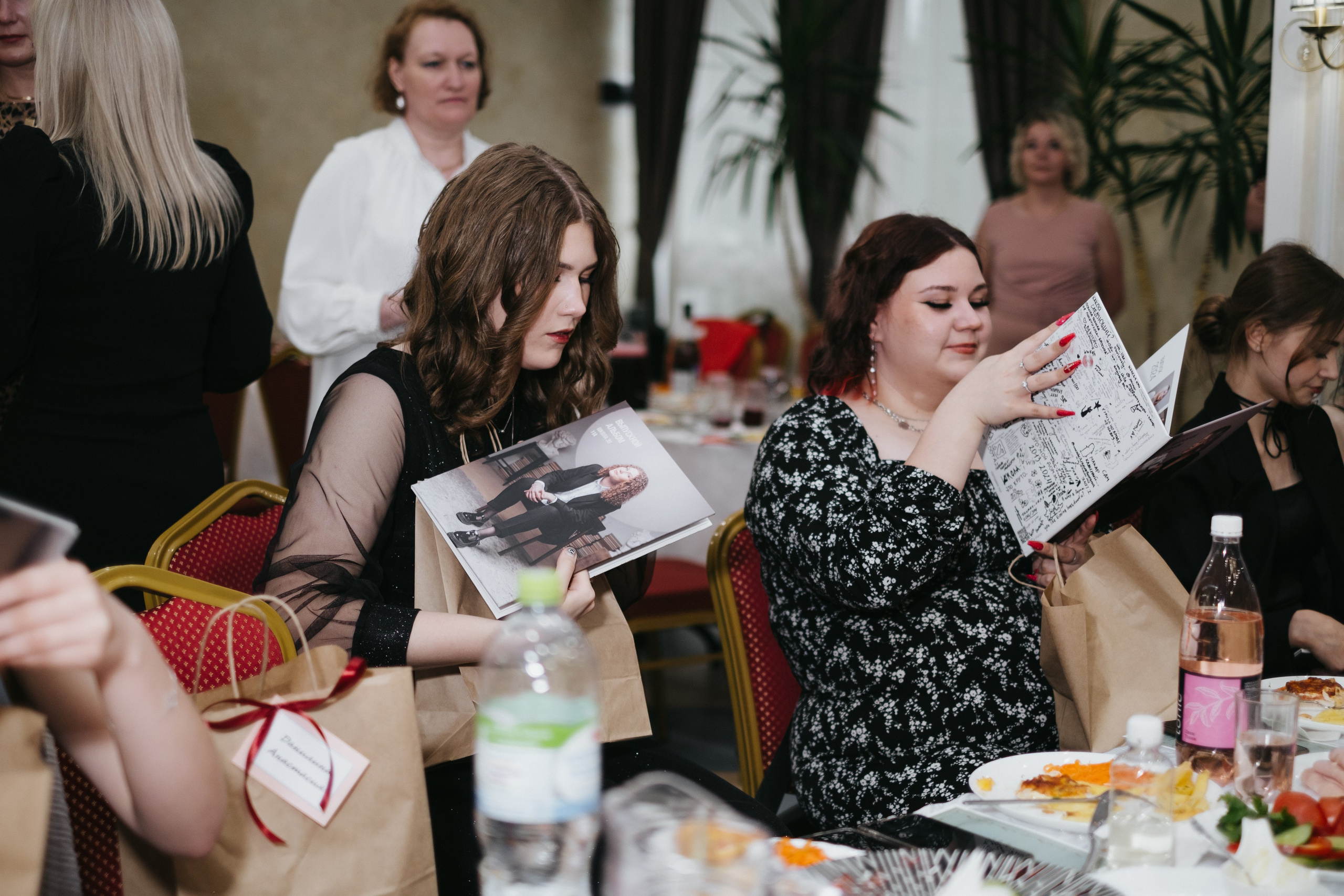 Выпускной 11 класс школы № 30. Свадебный и репортажной фотограф Денис Ожигин в Краснодаре и Краснодарском крае