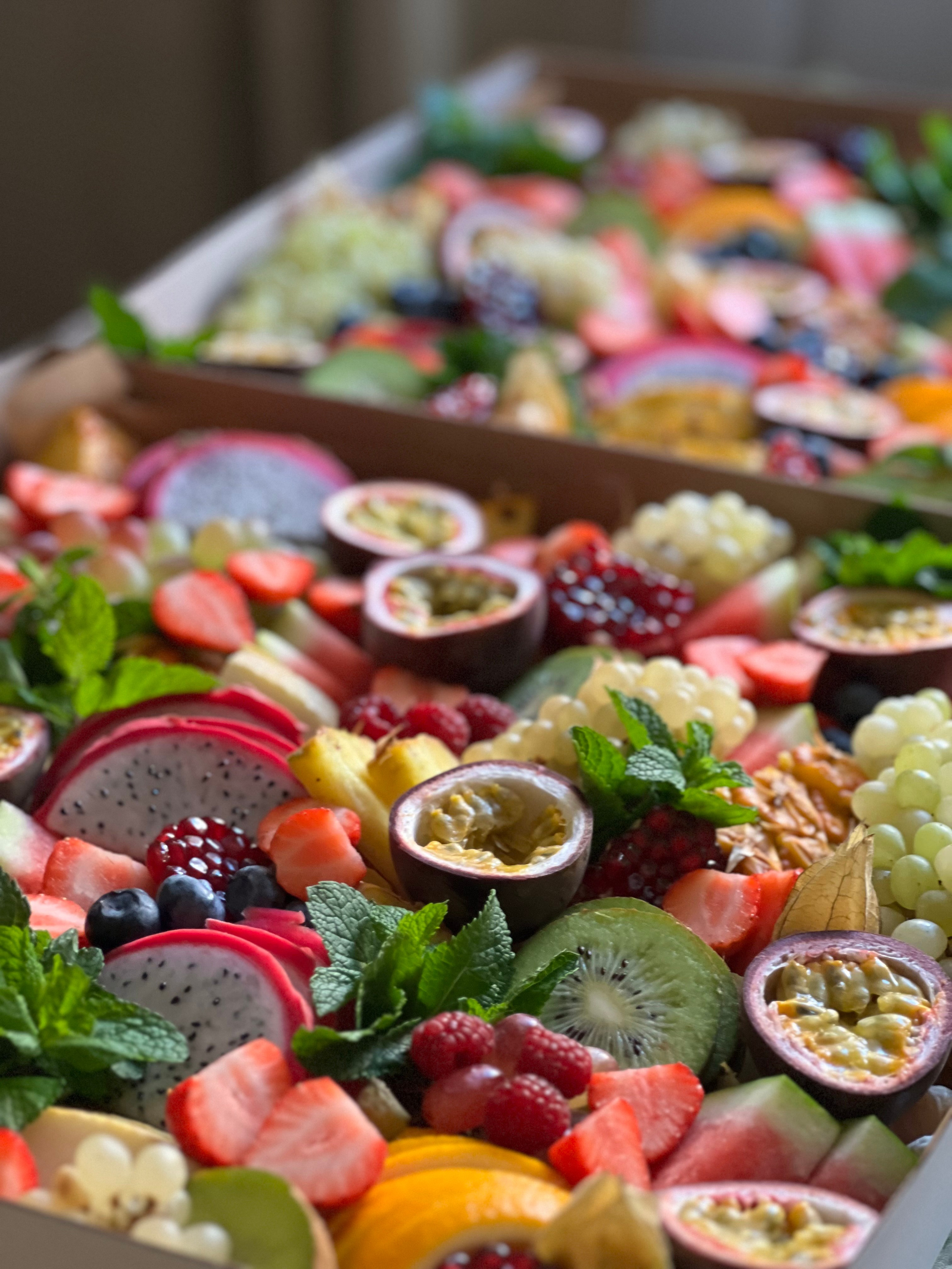 ГастроБоксы. Выездной кейтеринг, съедобные букеты, торты и сладости на заказ