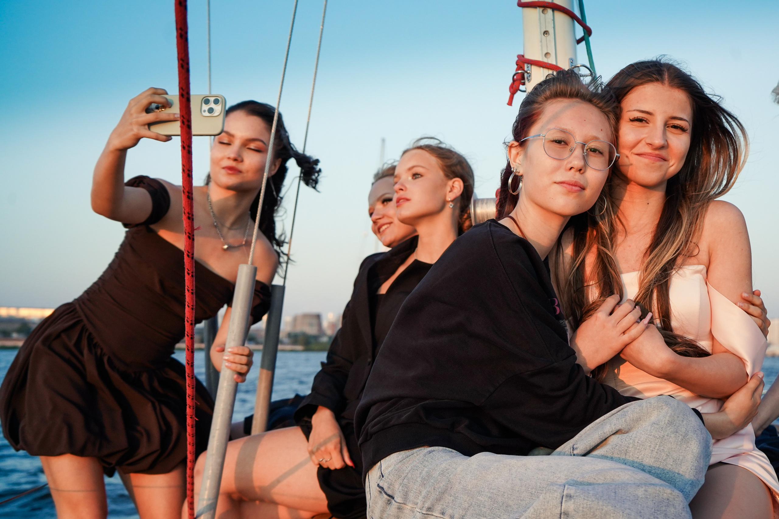 Выпускной 9 класса школа 19 в Коматек. Семейный и портретный фотограф в Екатеринбурге Анна Лобанова