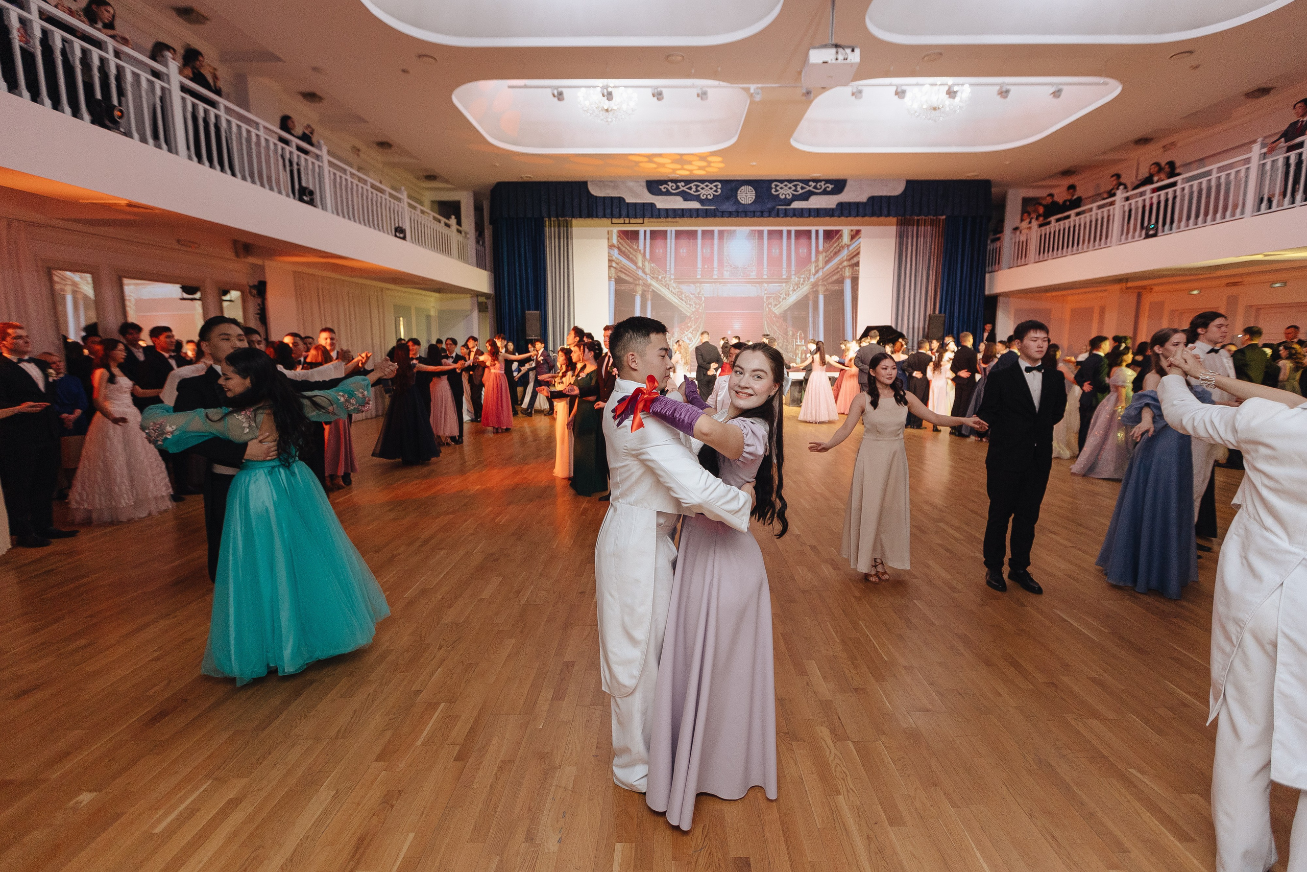 Студенческий бал. Свадебный и семейный фотограф в Улан-Удэ