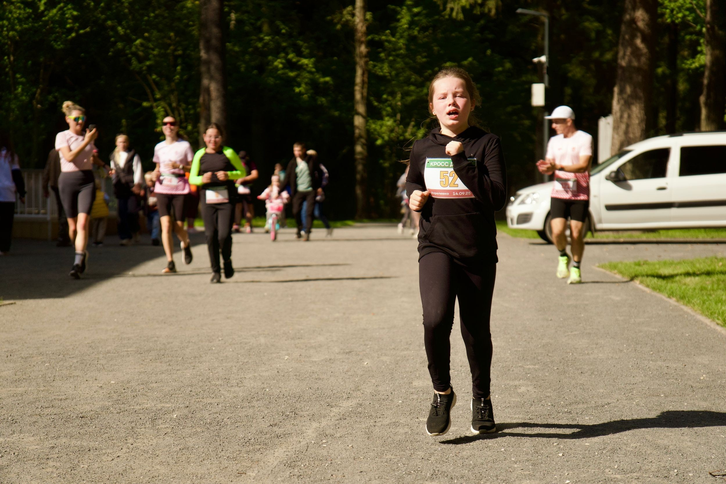 Забег в парке «Дубки». Кафе «БЕЛКА НАШЕПТАЛА». Ну оооочень концептуальное кафе