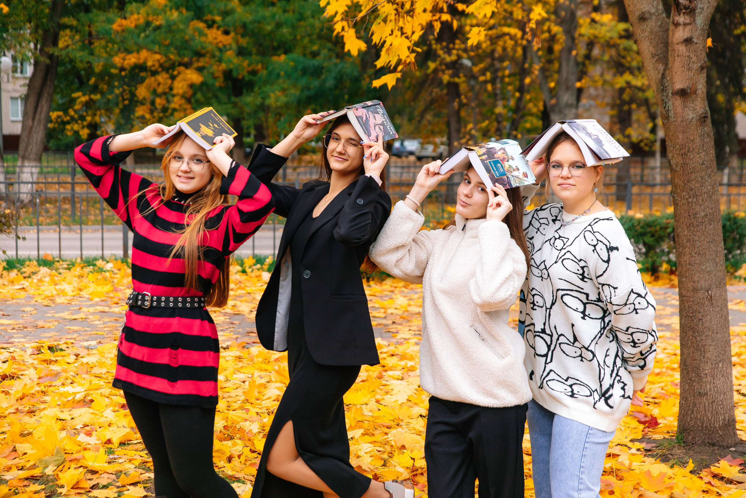 ОСЕННИЕ СТАРШИЕ КЛАССЫ. Свадебный и семейный фотограф в Курске и Курчатове